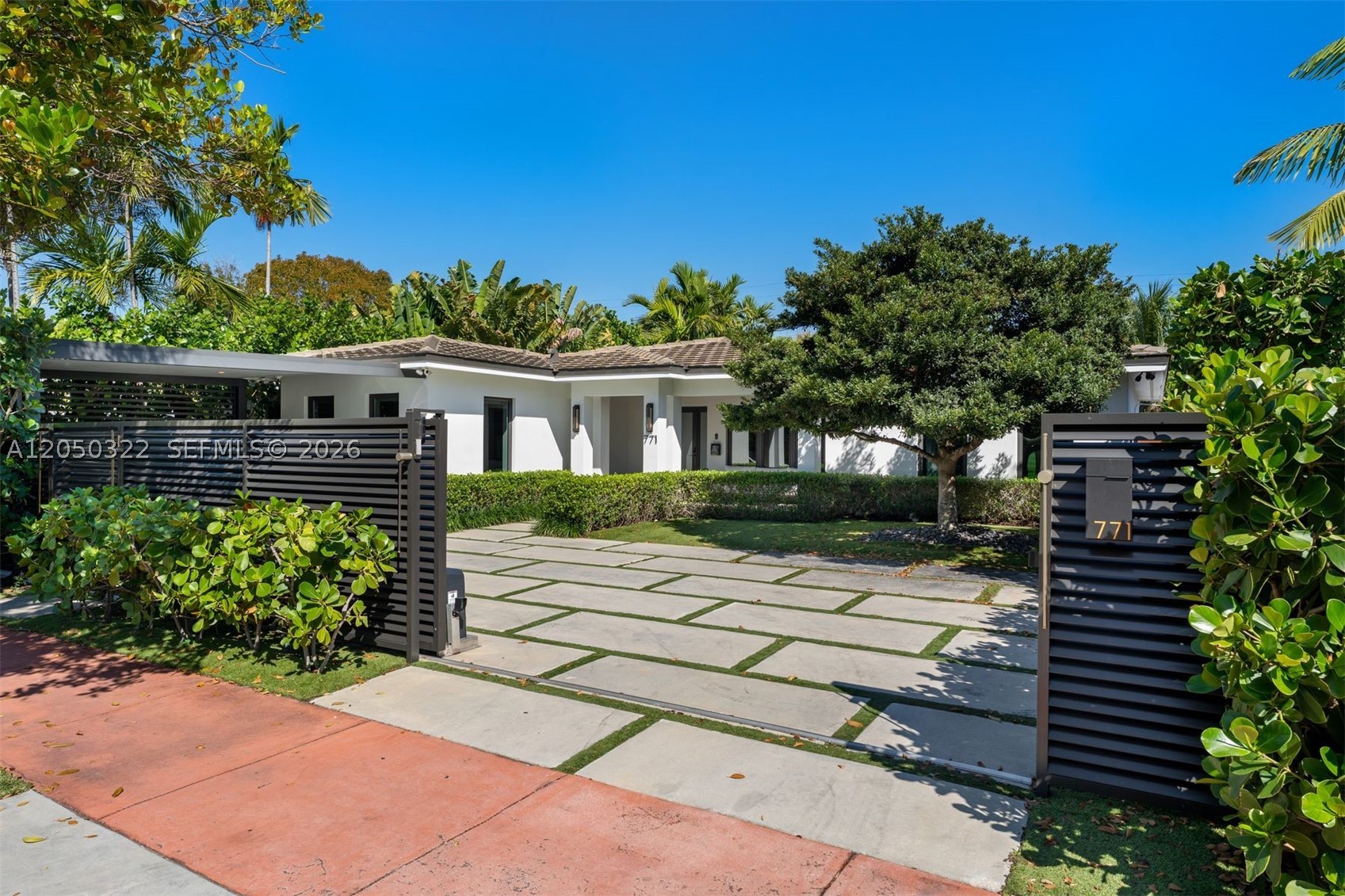 771 Fairway Dr Miami Beach, FL 33141