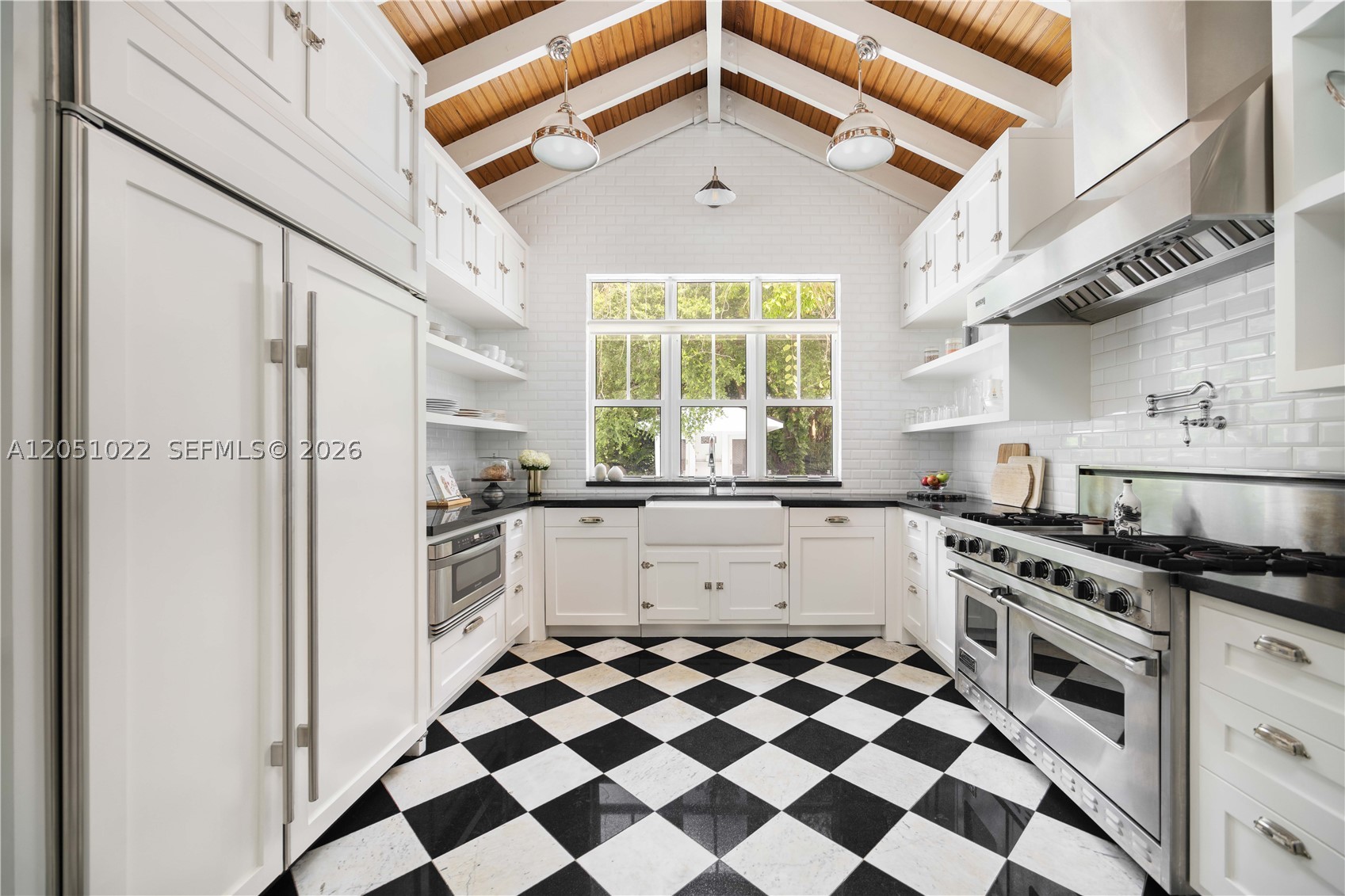 6845 SW 98th St Pinecrest, FL 33156