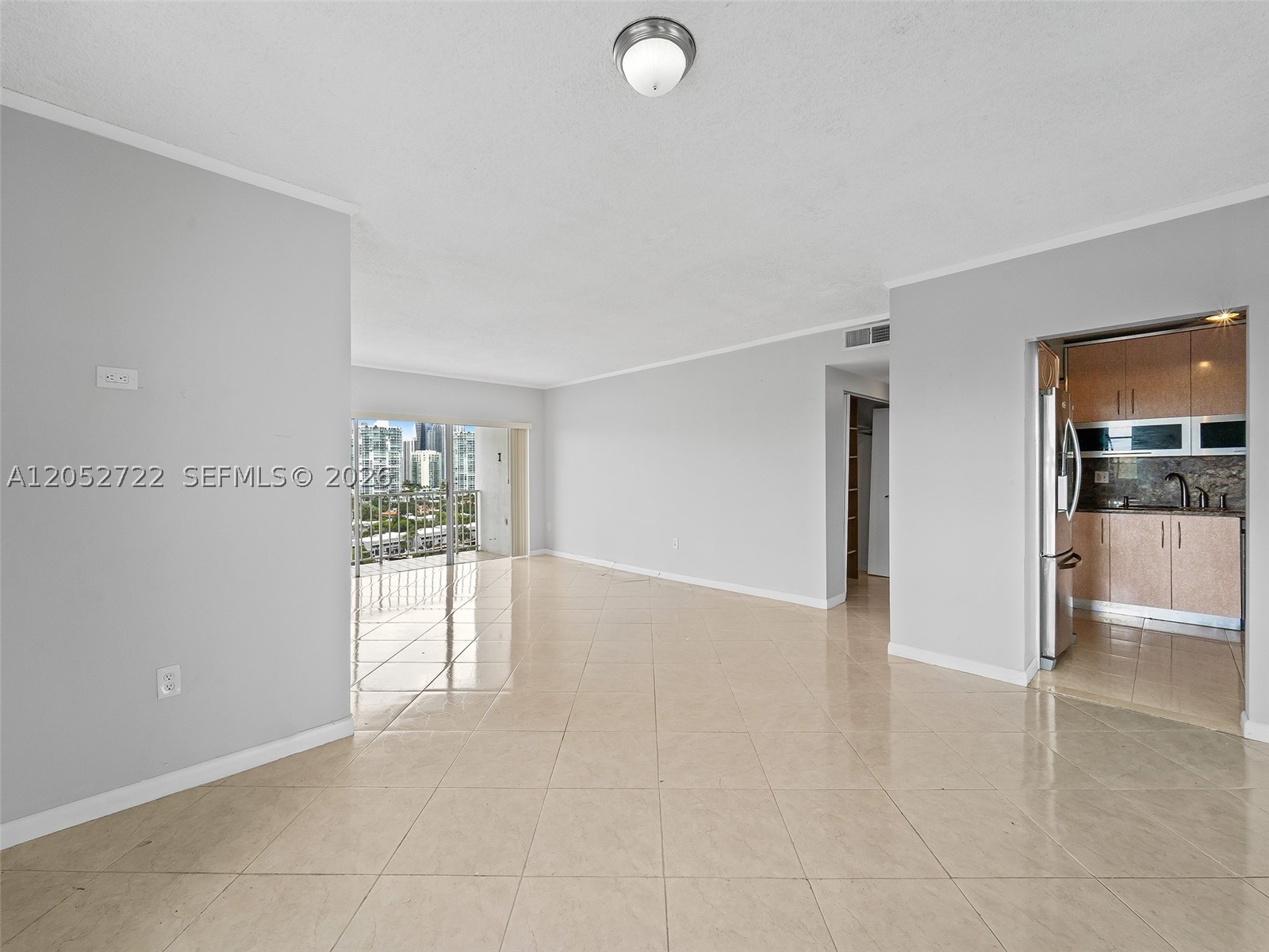 image Arlen House West13