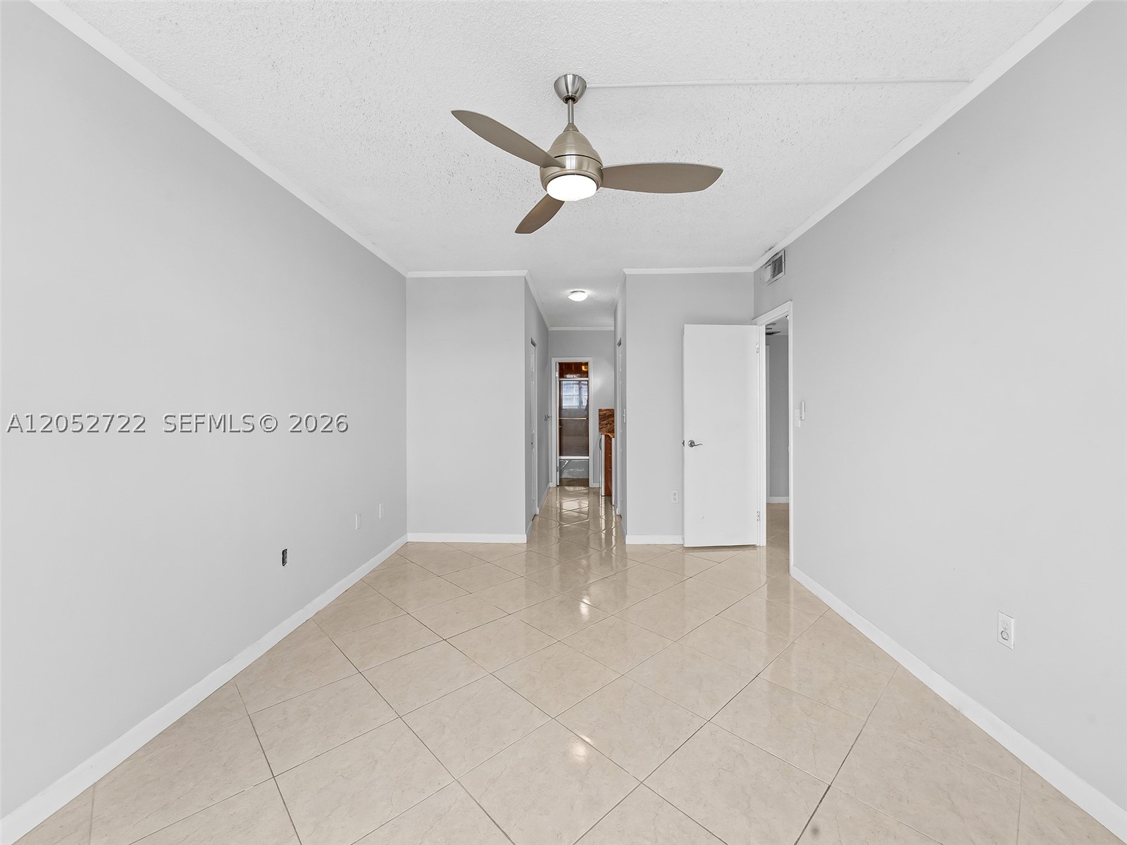 image Arlen House West8
