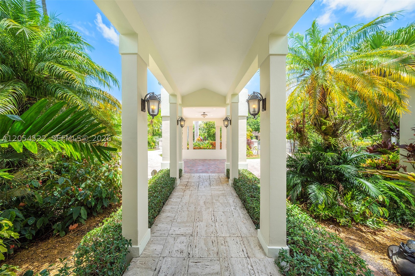 7855 SW 83rd Ct Miami, FL 33143