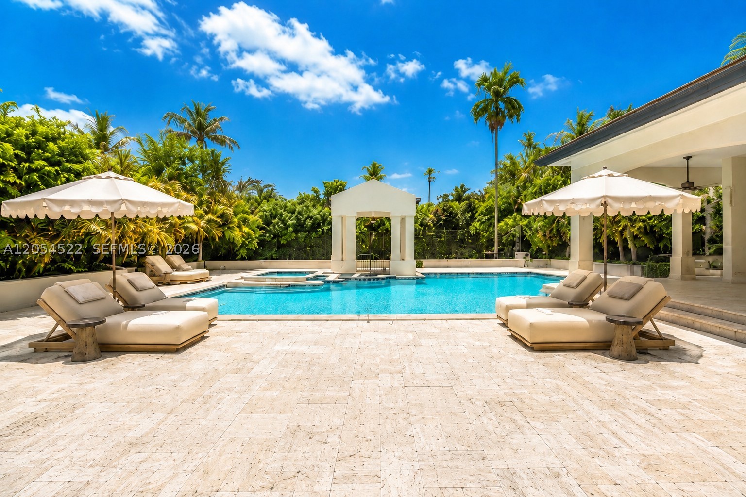 7855 SW 83rd Ct Miami, FL 33143