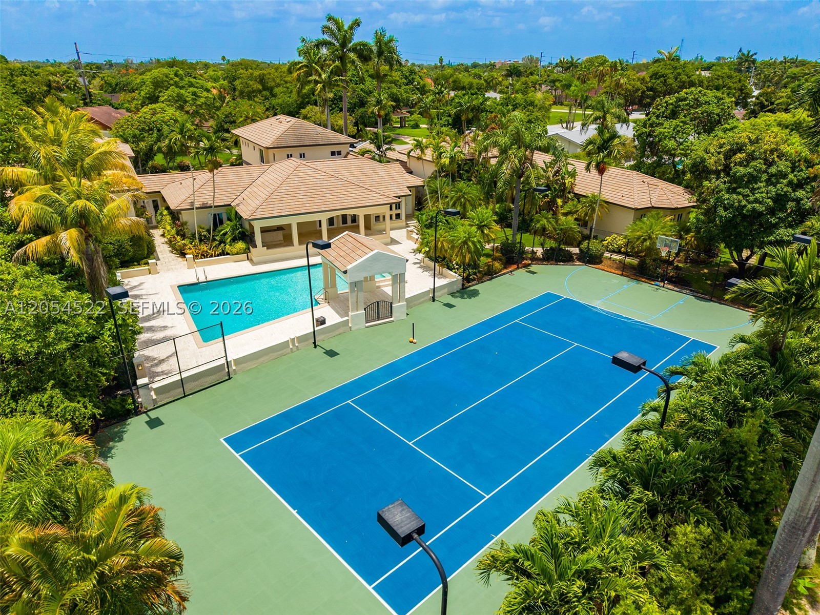 7855 SW 83rd Ct Miami, FL 33143