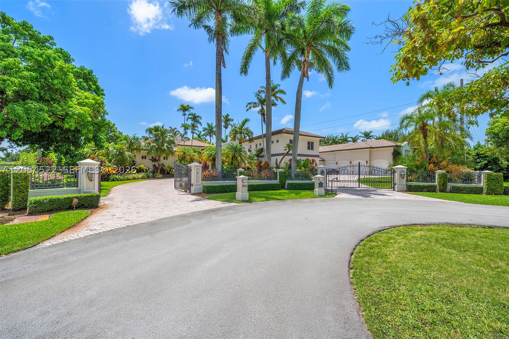 7855 SW 83rd Ct Miami, FL 33143