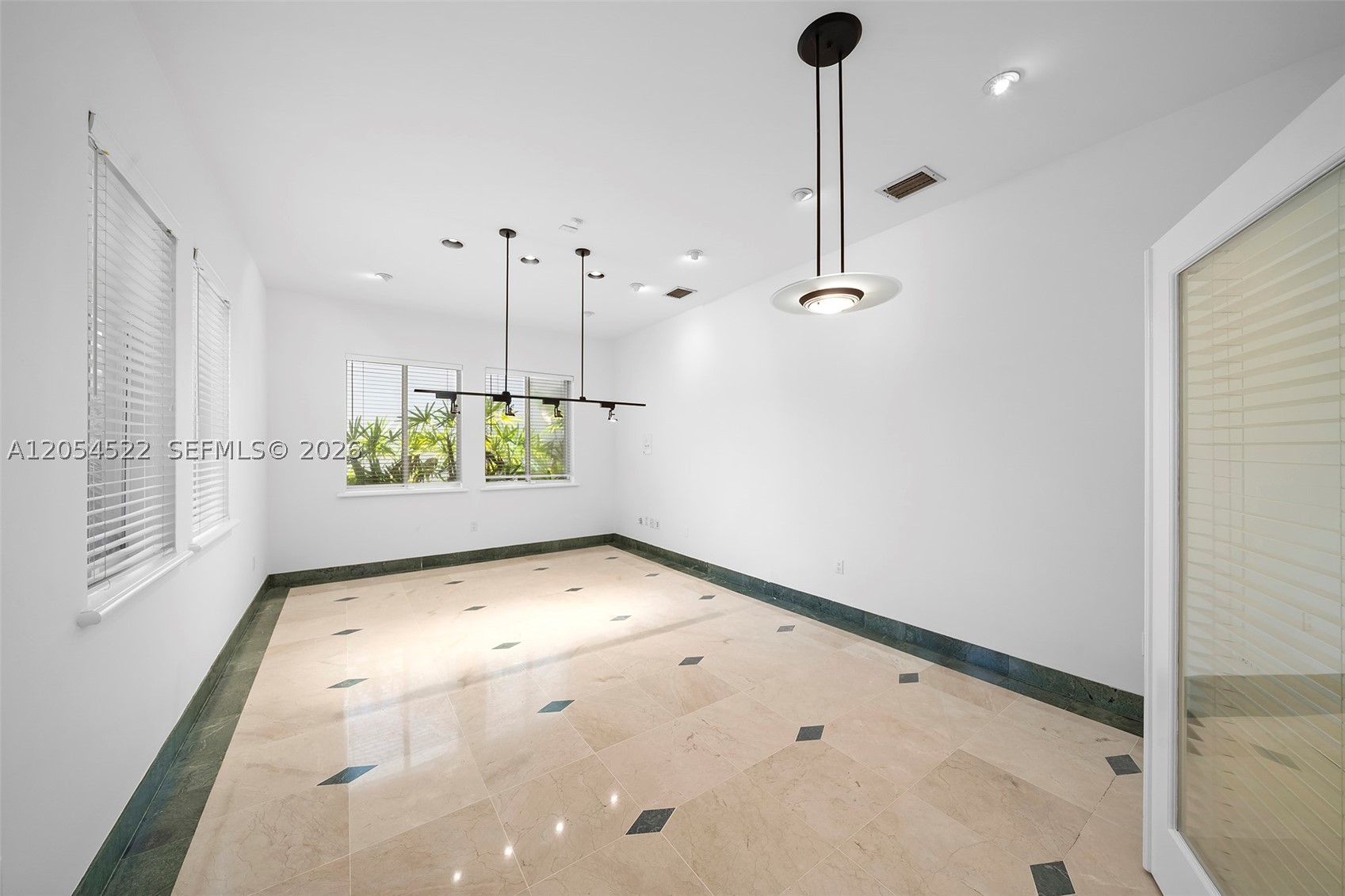 7855 SW 83rd Ct Miami, FL 33143