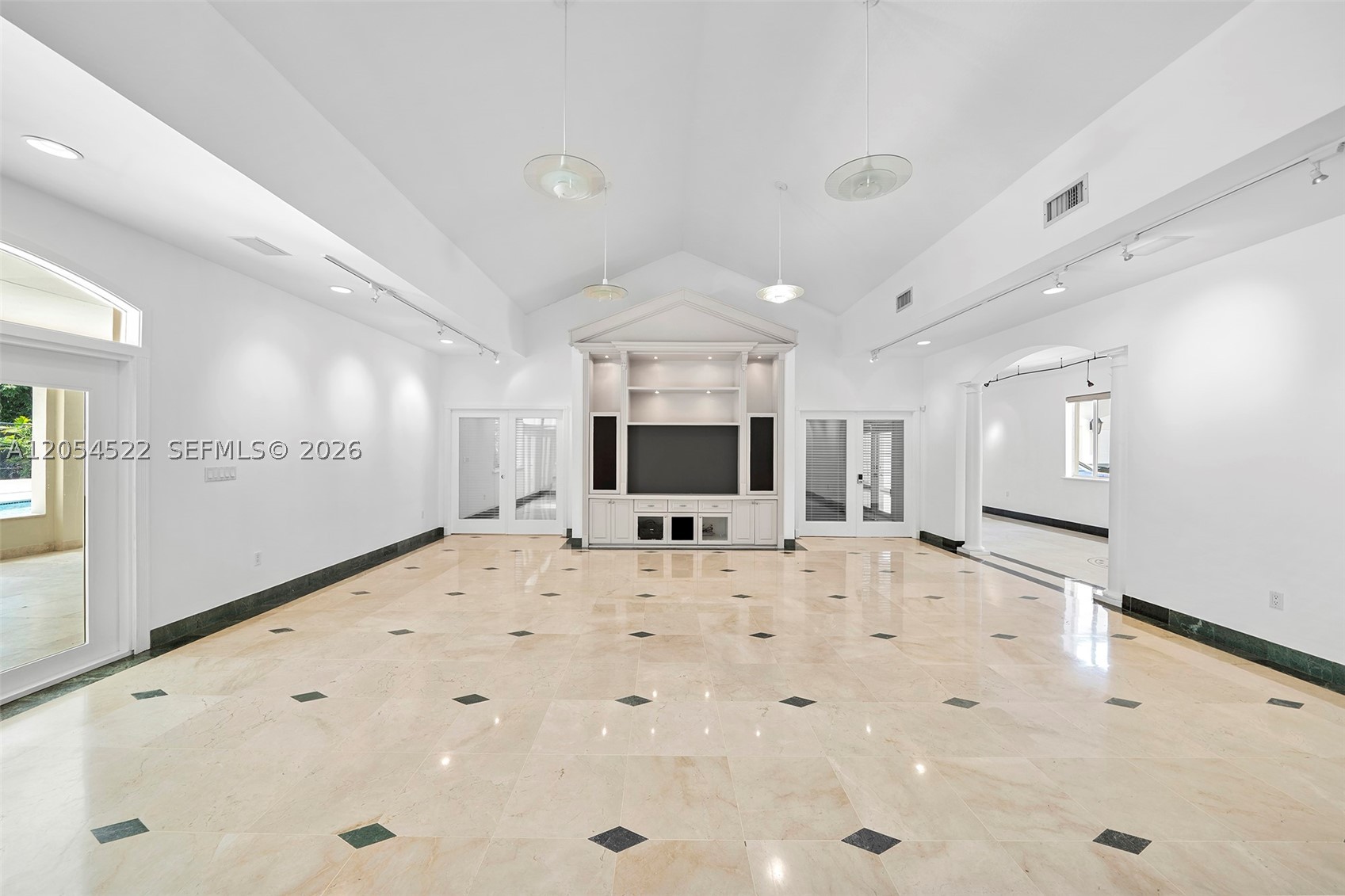 7855 SW 83rd Ct Miami, FL 33143