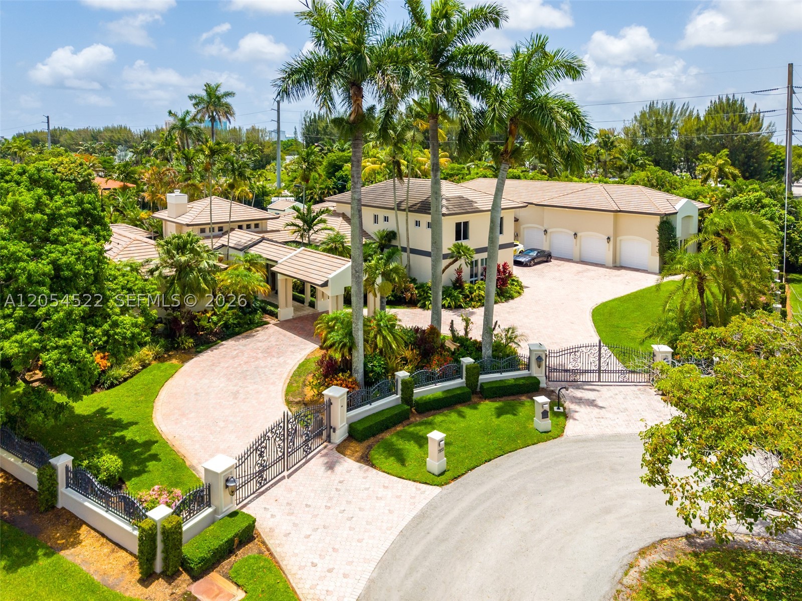 7855 SW 83rd Ct Miami, FL 33143