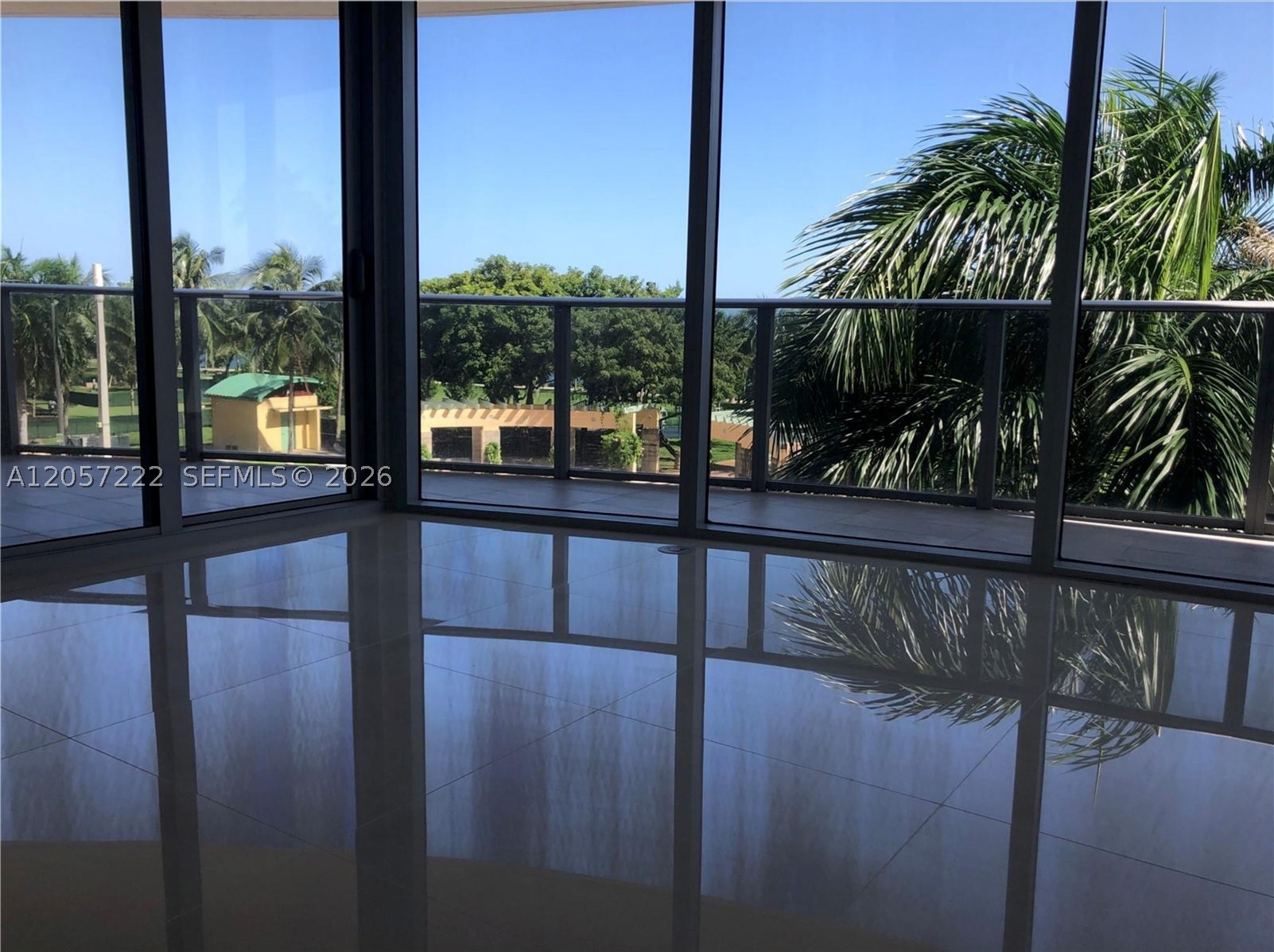 image Aria on the Bay8