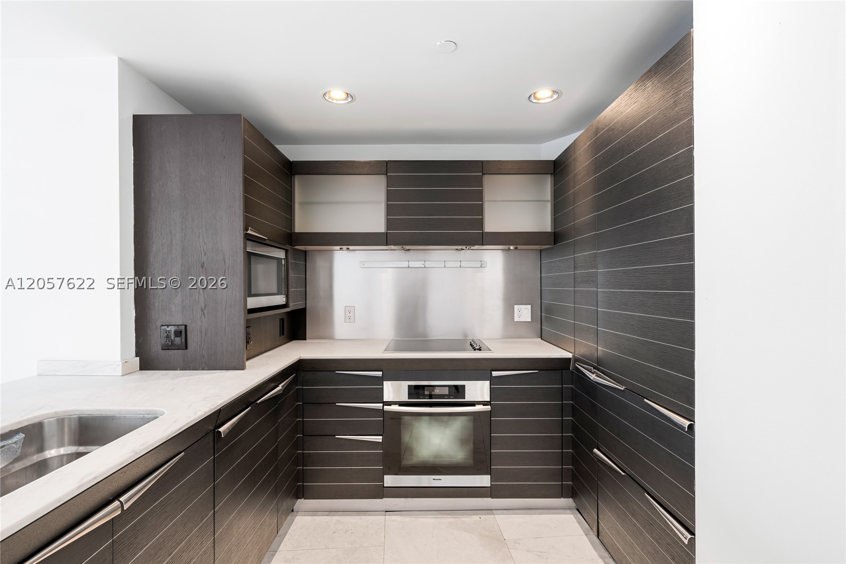 image Epic Residences11