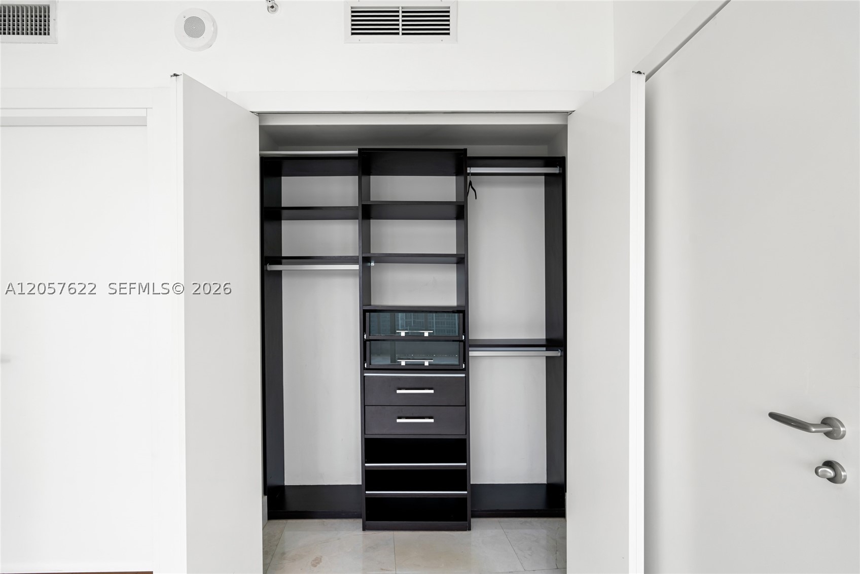 image Epic Residences24