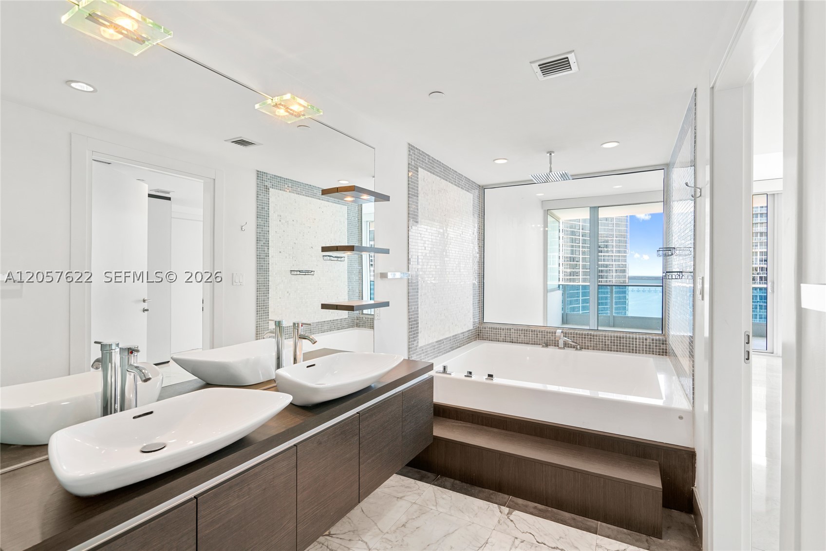 image Epic Residences37