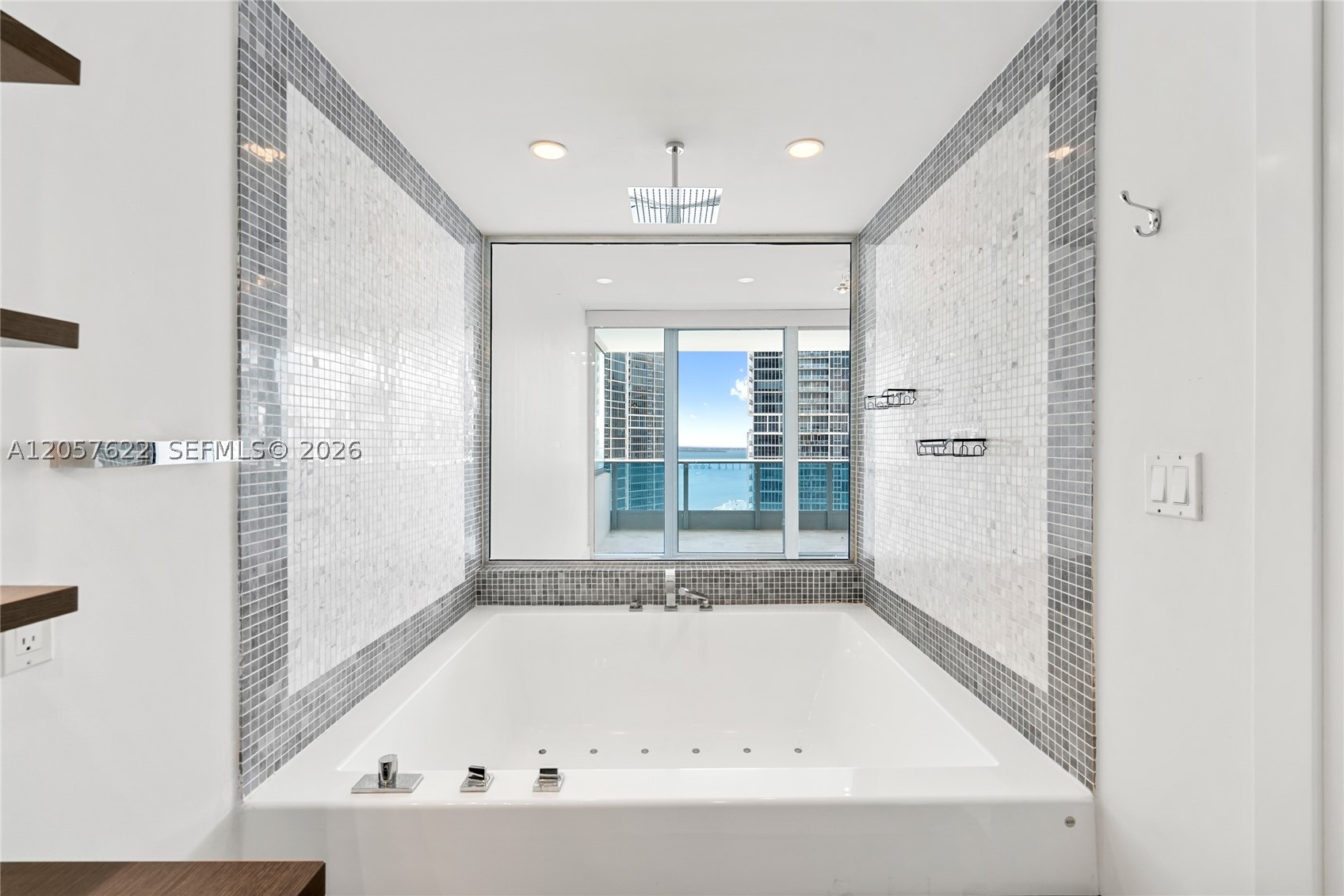 image Epic Residences39