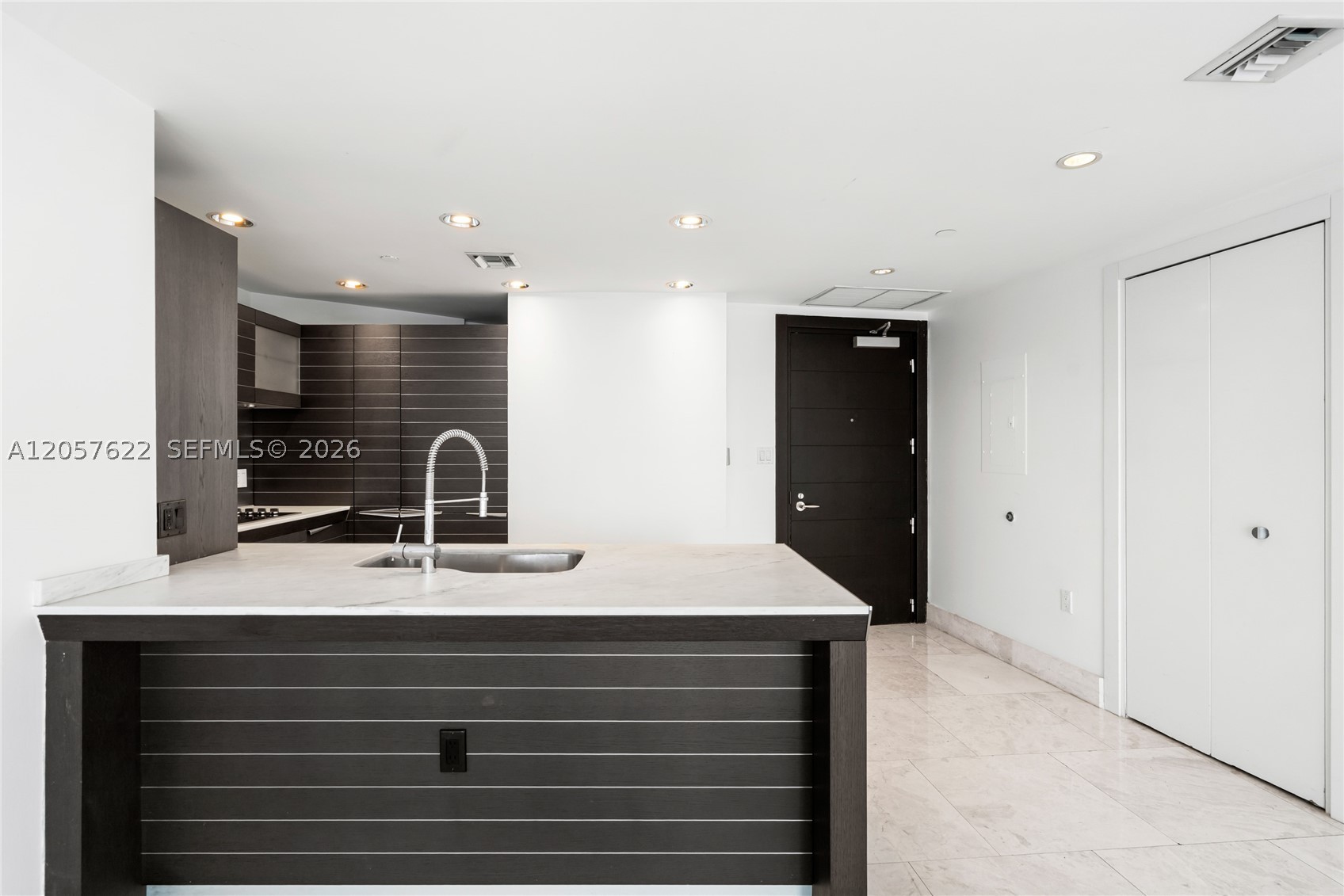 image Epic Residences4
