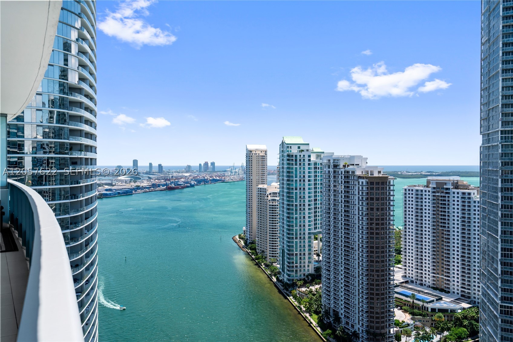 image Epic Residences49
