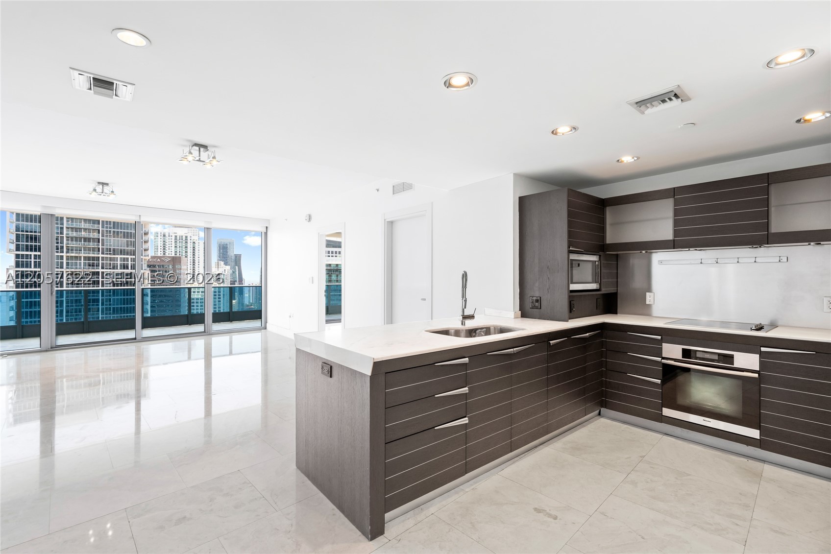 image Epic Residences8
