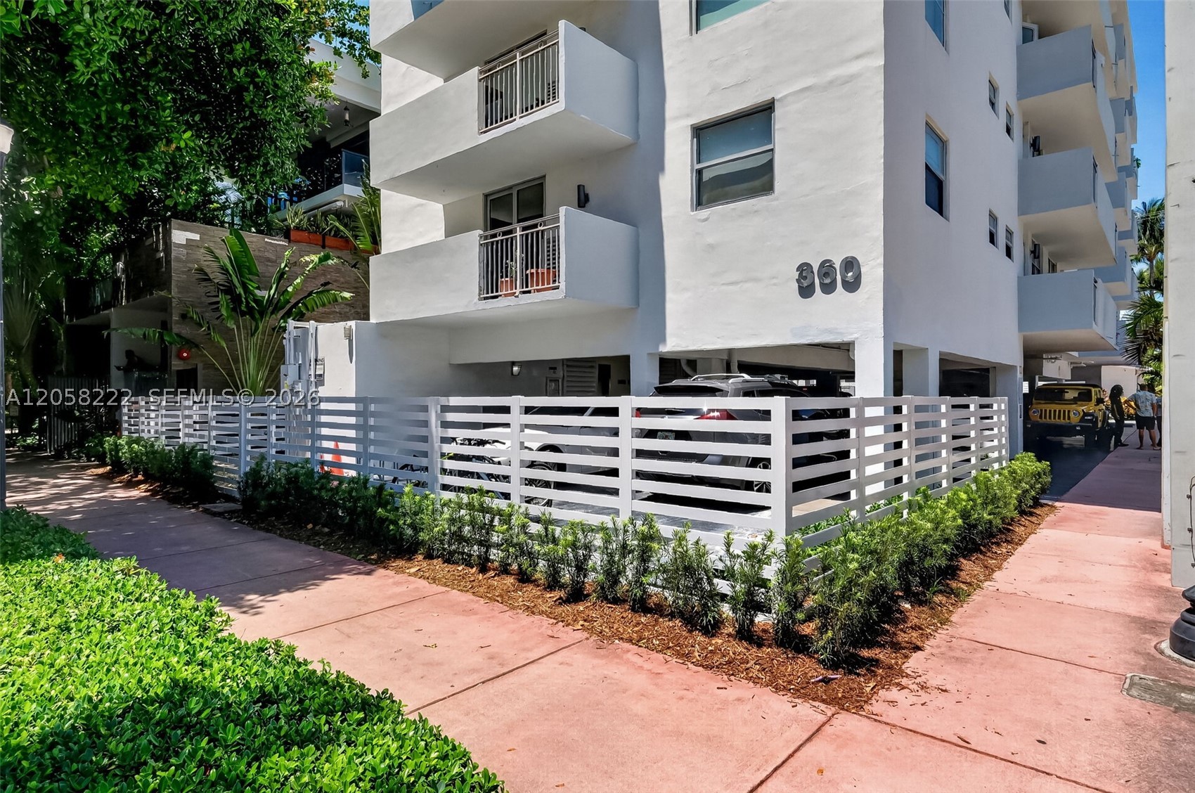 360 Meridian Ave #3E