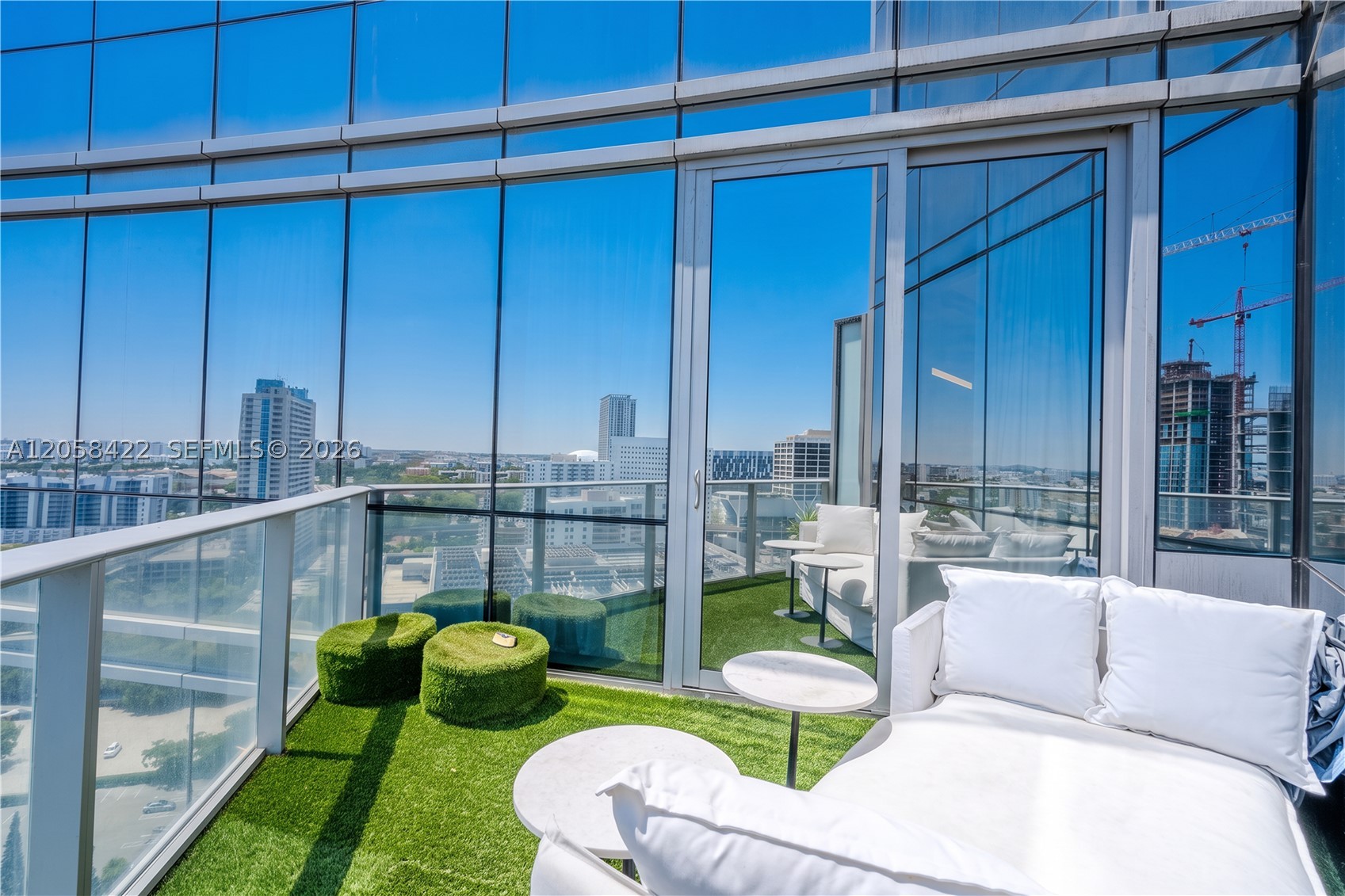 image Paramount Miami Worldcenter11