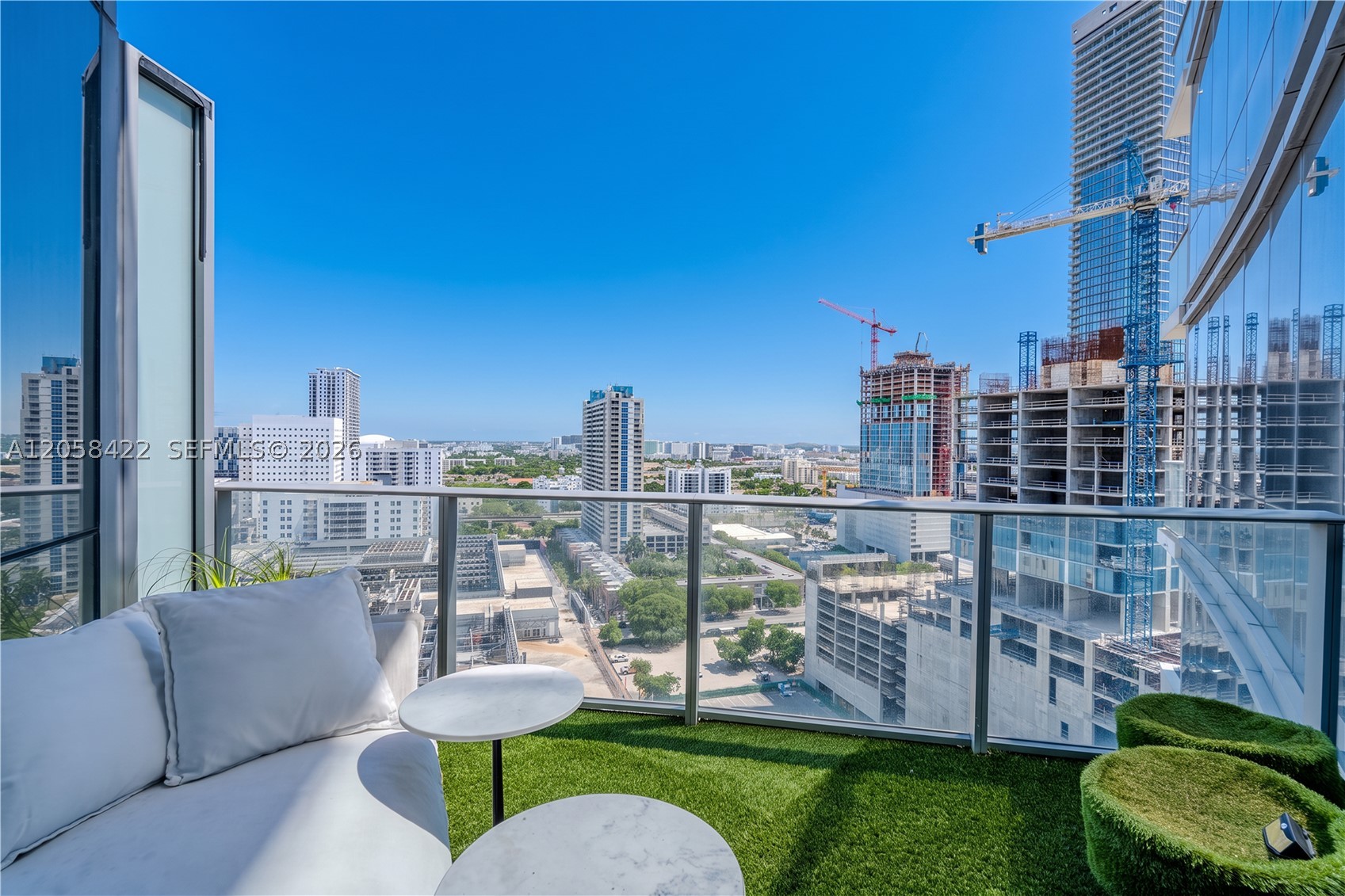 image Paramount Miami Worldcenter13