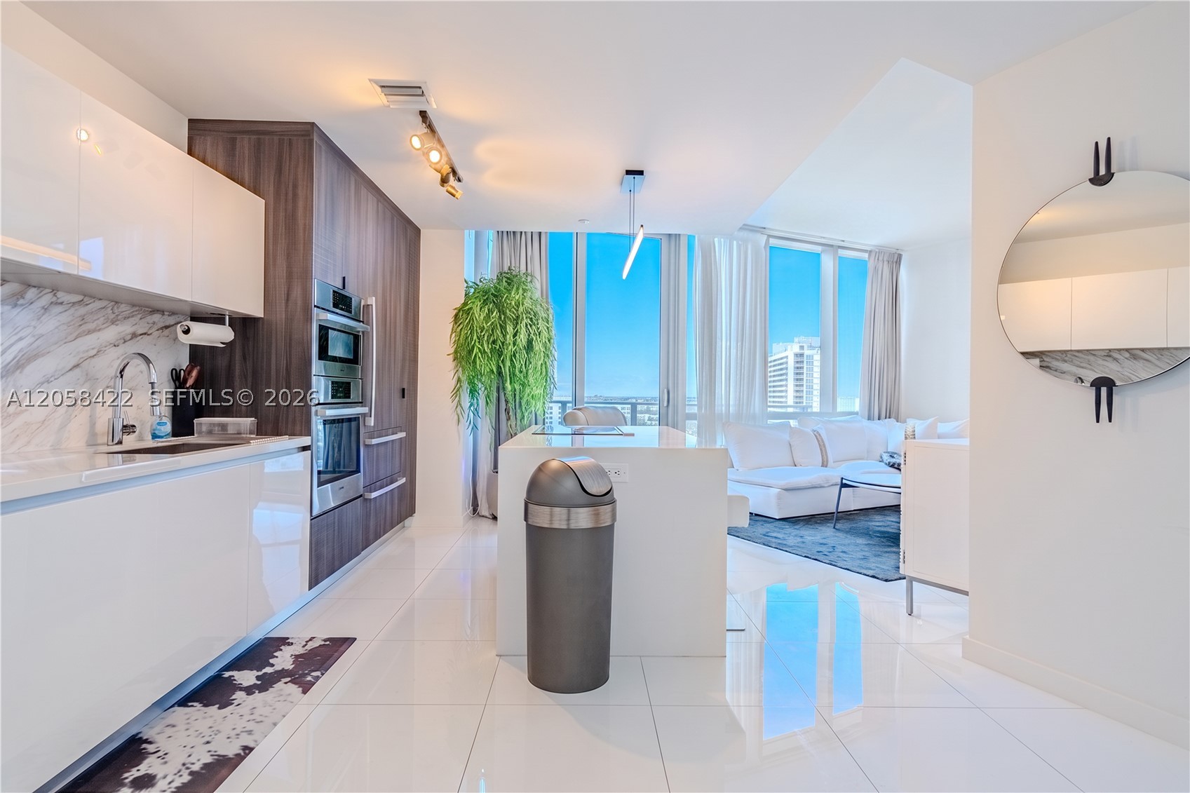 image Paramount Miami Worldcenter2
