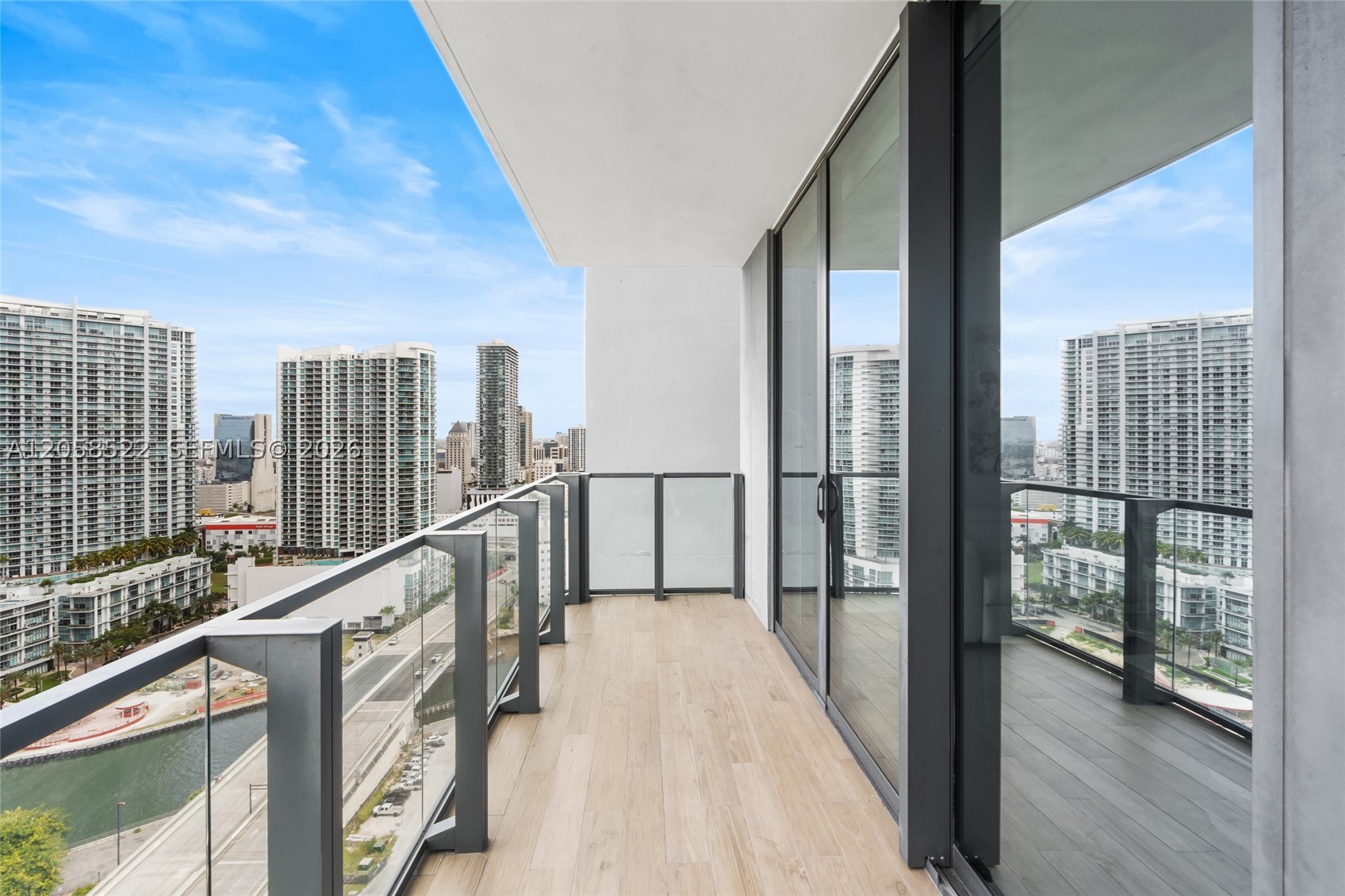 image Reach Brickell City Centre24