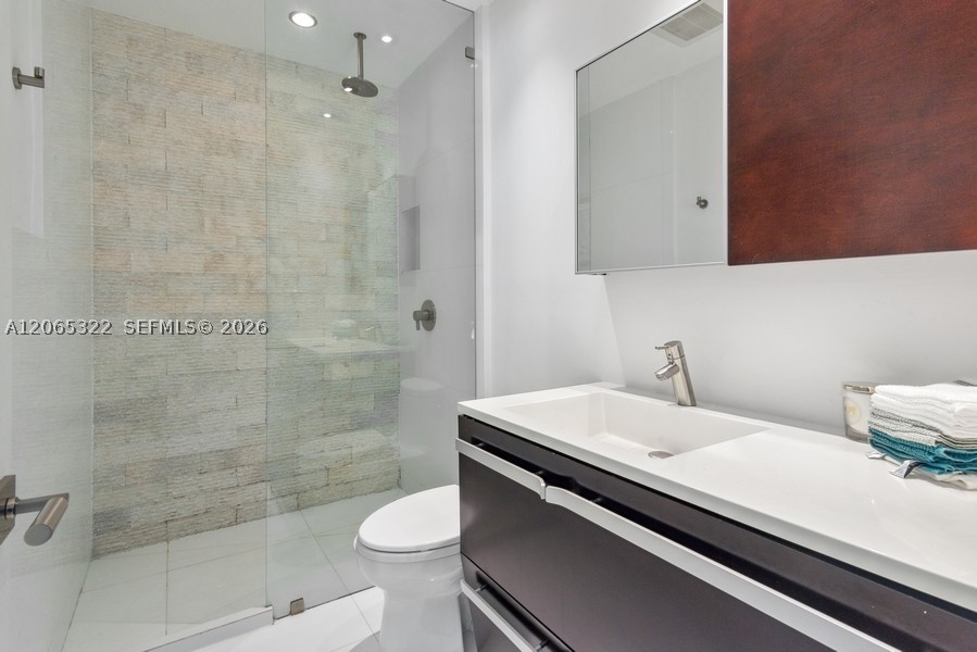 8215 SW 63rd Pl Miami, FL 33143