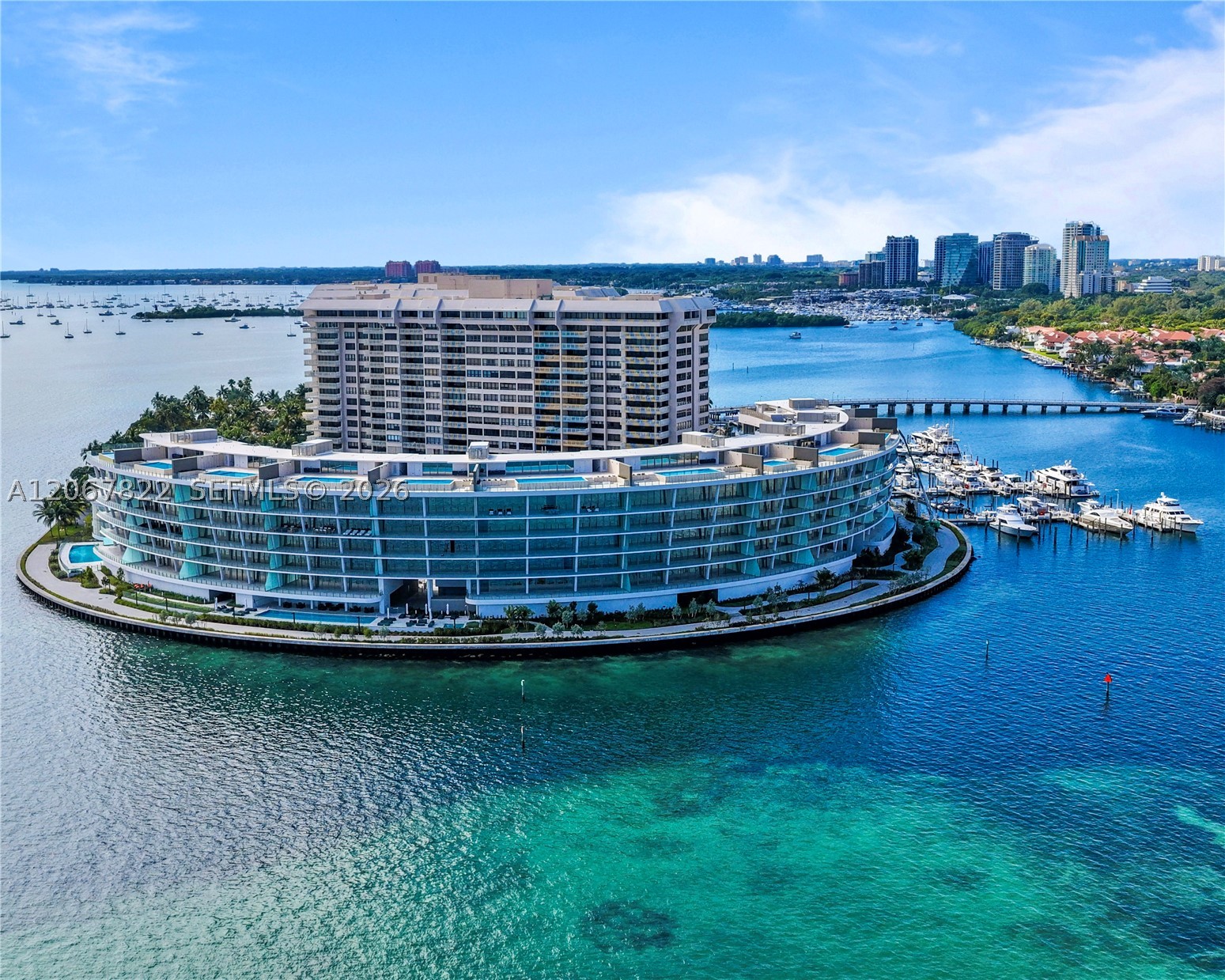 5 Grove Isle Dr #M502