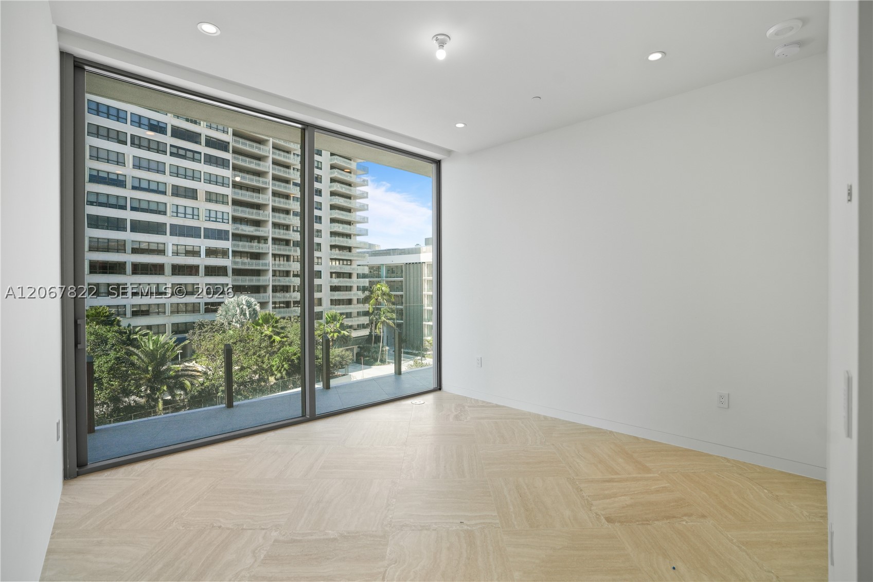 5 Grove Isles Dr #M502 Miami, FL 33133
