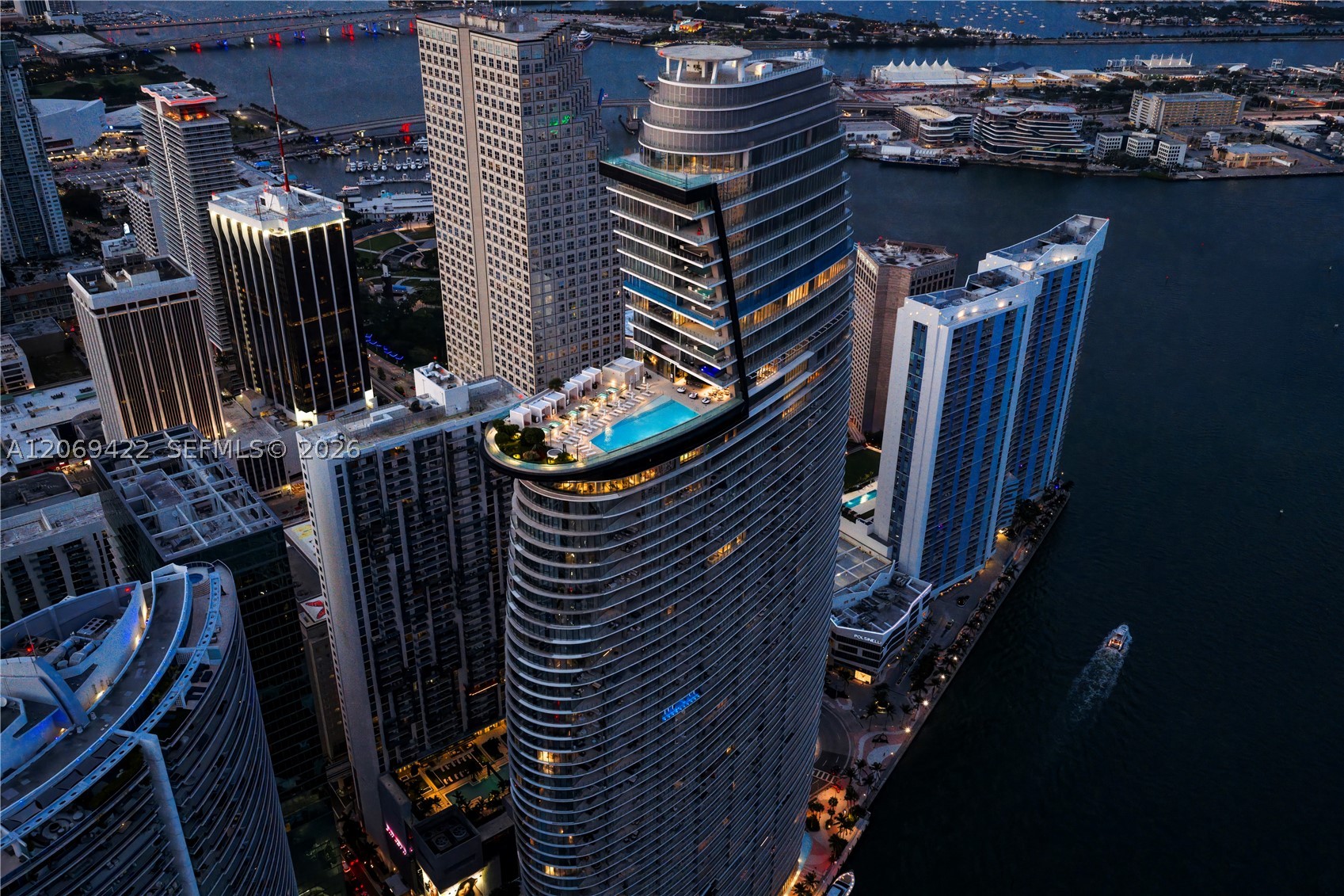 image Aston Martin Residences0
