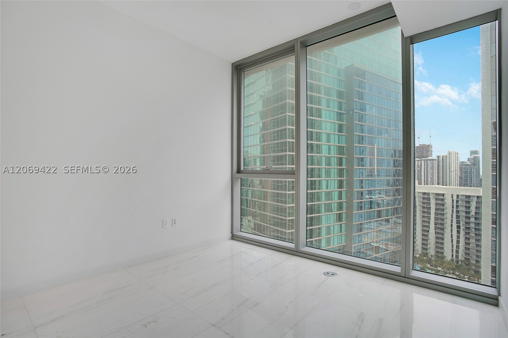 image Aston Martin Residences11