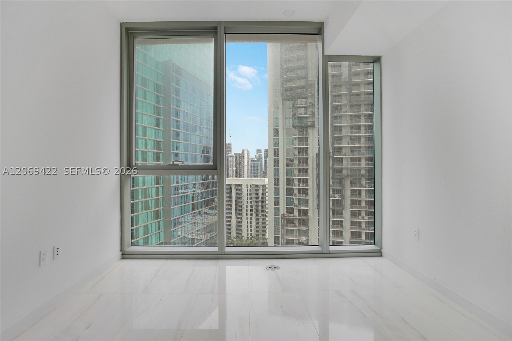 image Aston Martin Residences12