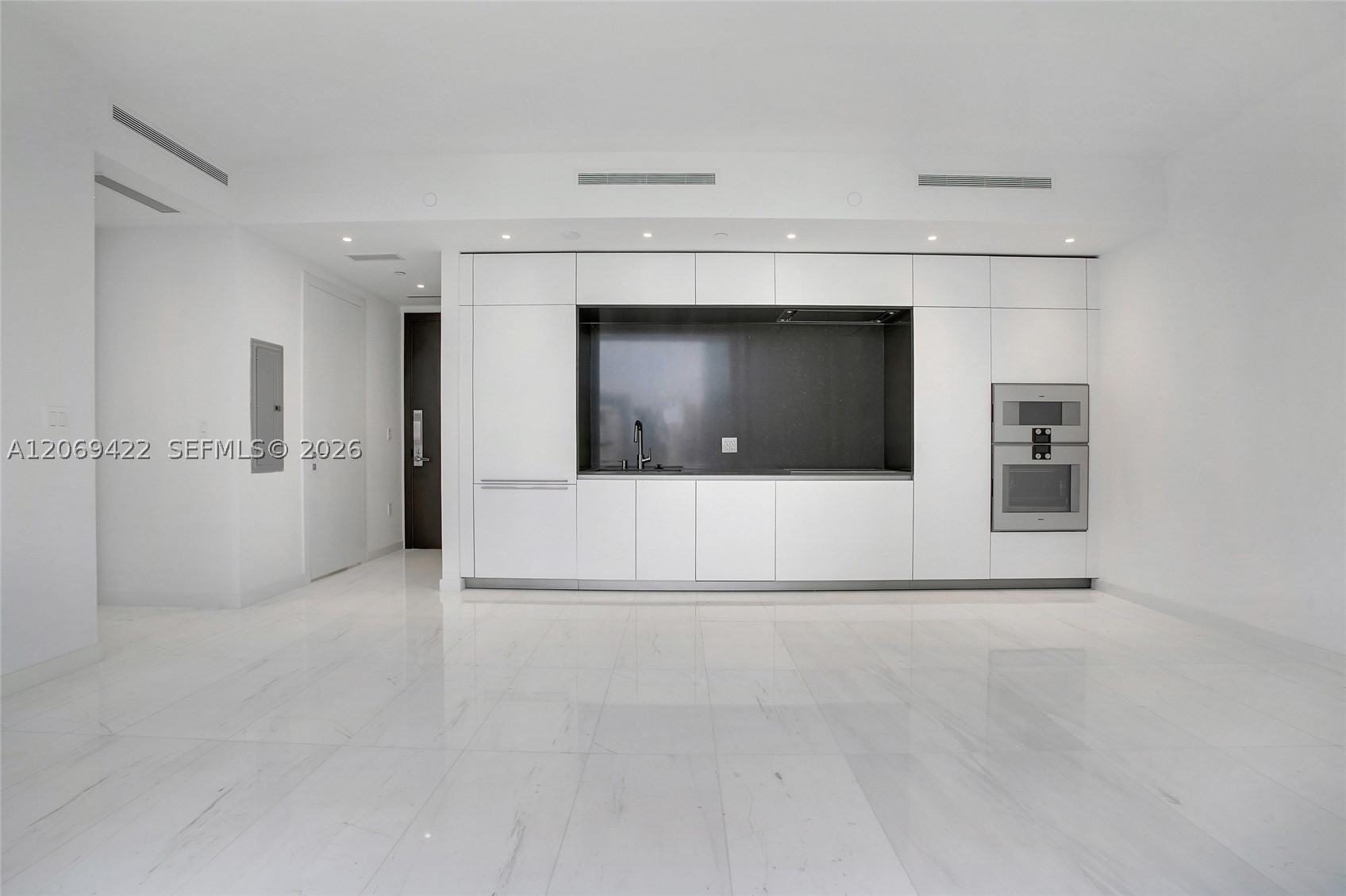 image Aston Martin Residences4