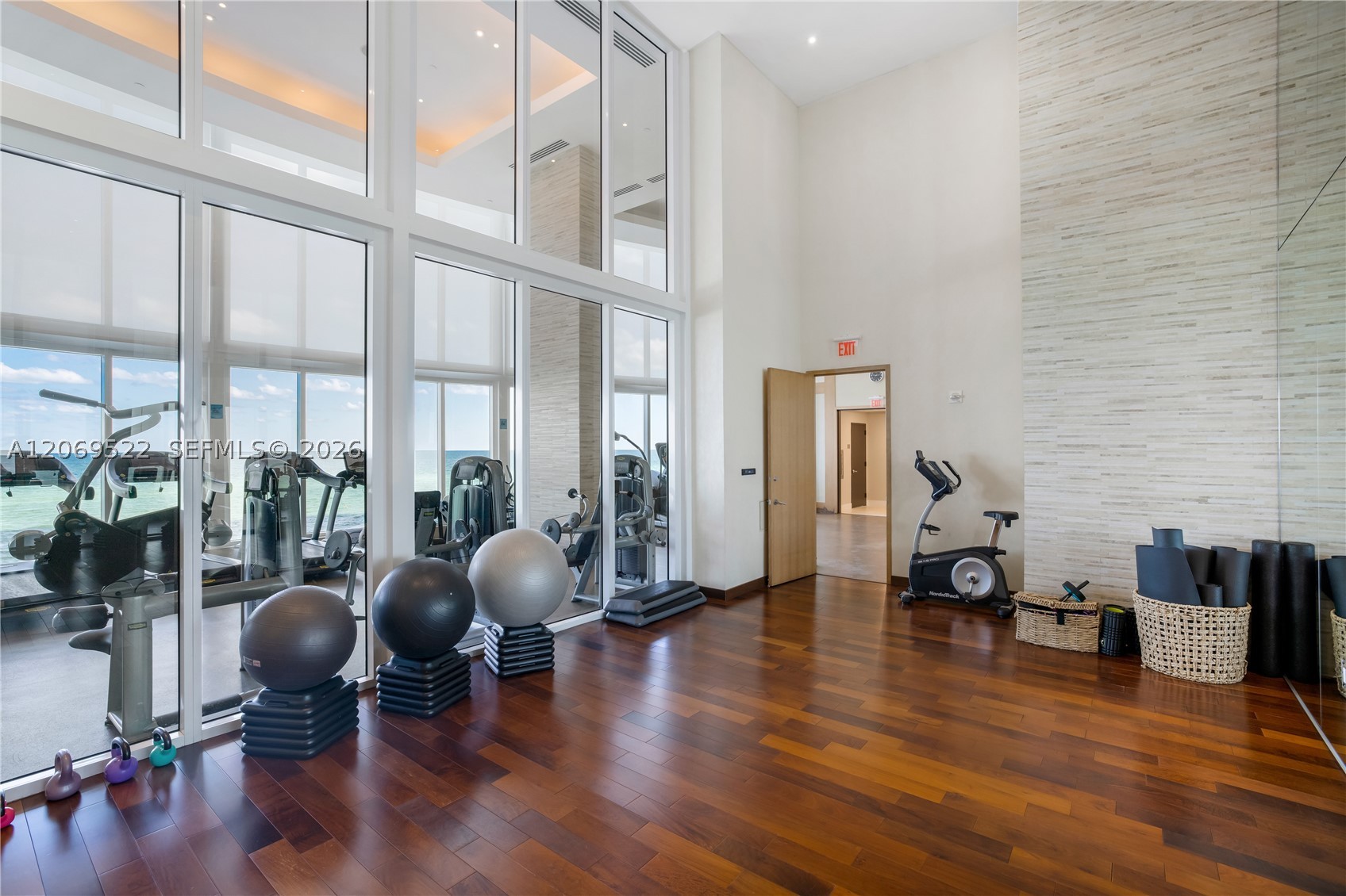 image Trump Tower II24