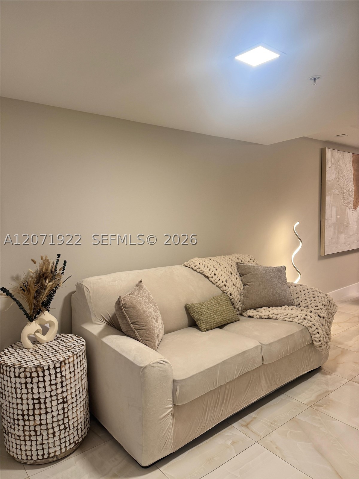 6620 Indian Crk Dr #112 Miami Beach, FL 33141