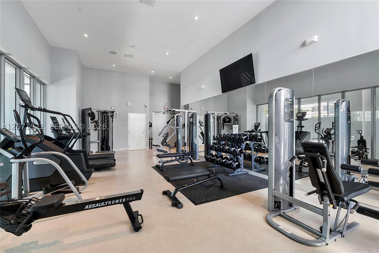 6620 Indian Crk Dr #112 Miami Beach, FL 33141