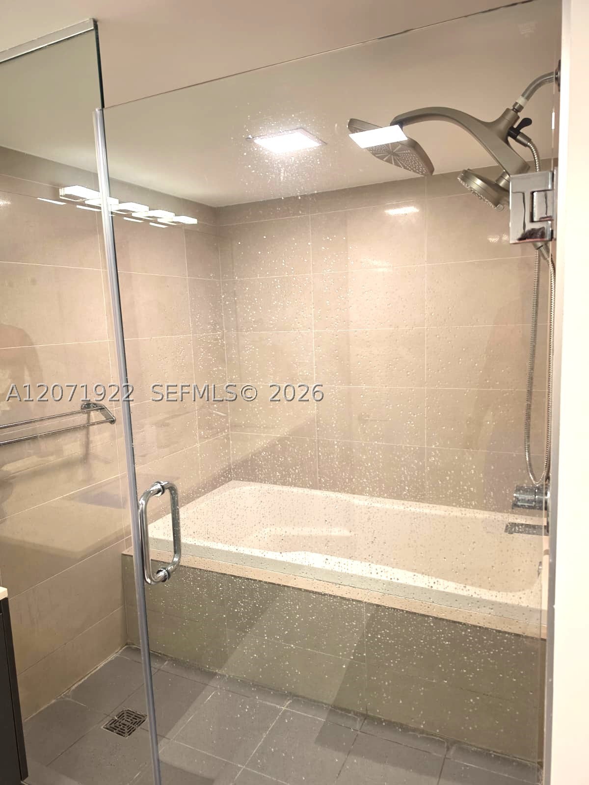 6620 Indian Crk Dr #112 Miami Beach, FL 33141