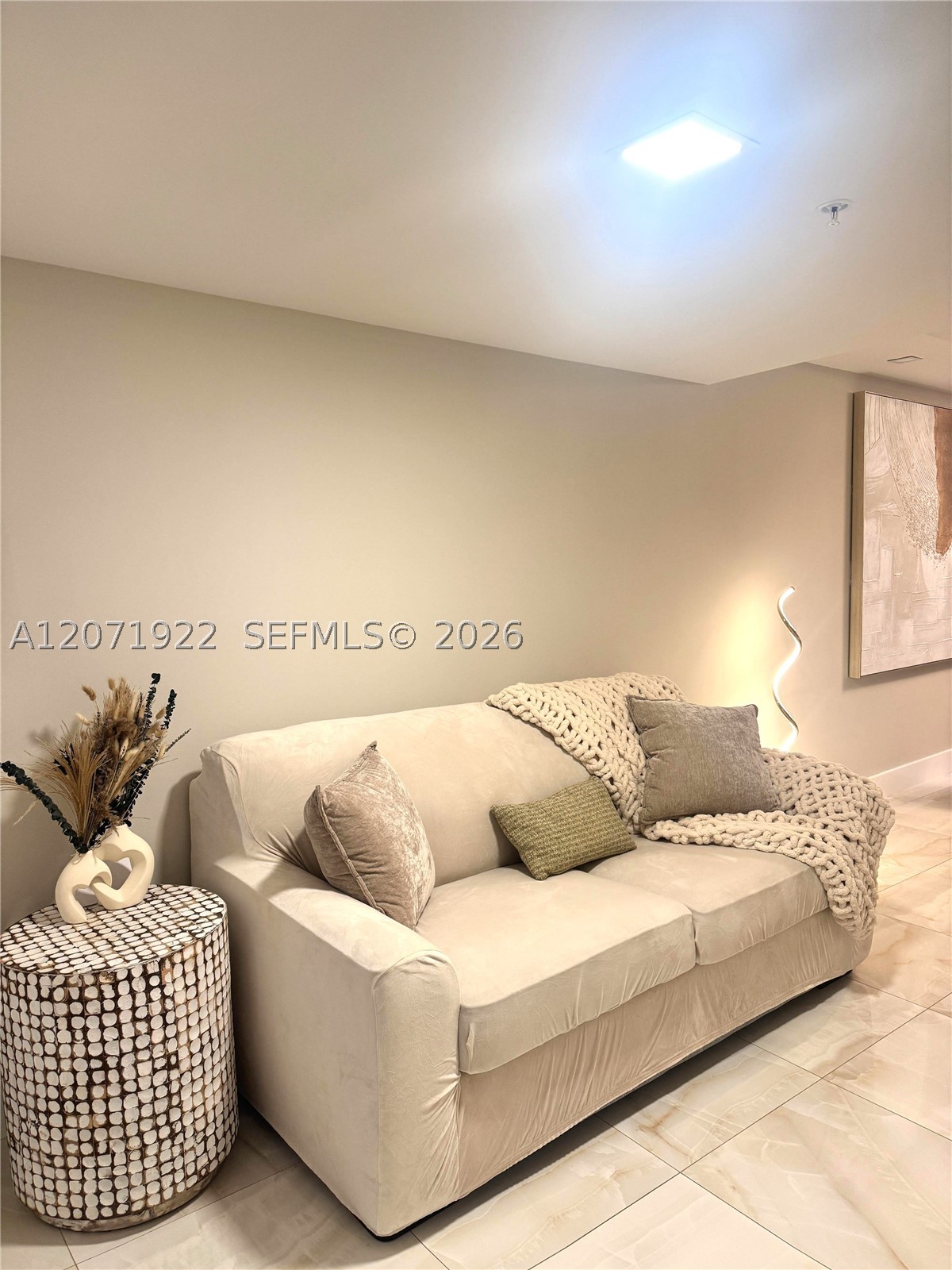 6620 Indian Crk Dr #112 Miami Beach, FL 33141