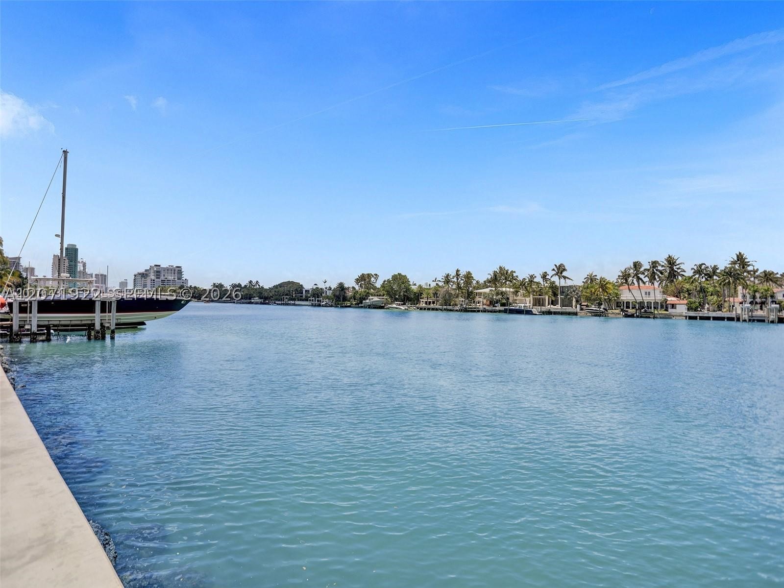 6620 Indian Crk Dr #112 Miami Beach, FL 33141