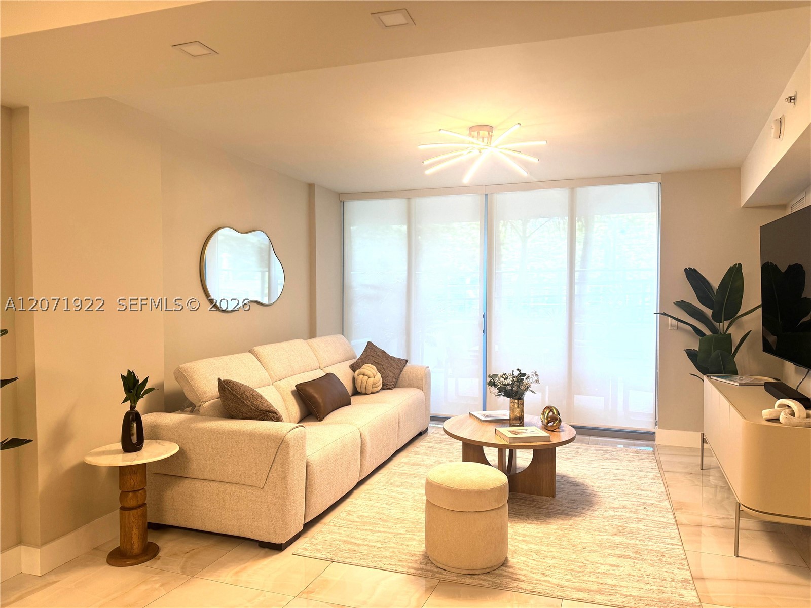 6620 Indian Crk Dr #112 Miami Beach, FL 33141
