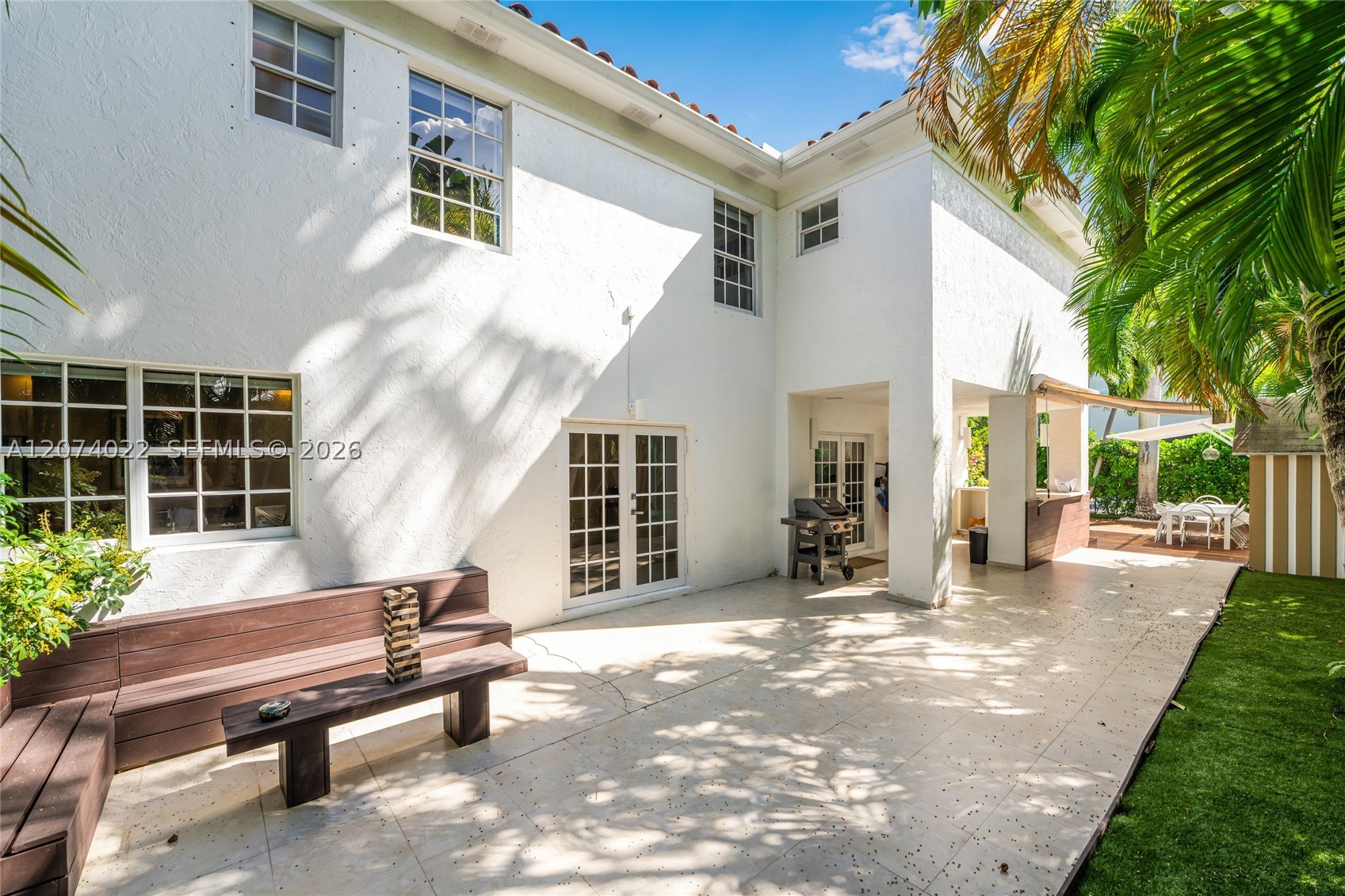 140 N Hibiscus Dr Miami Beach, FL 33139