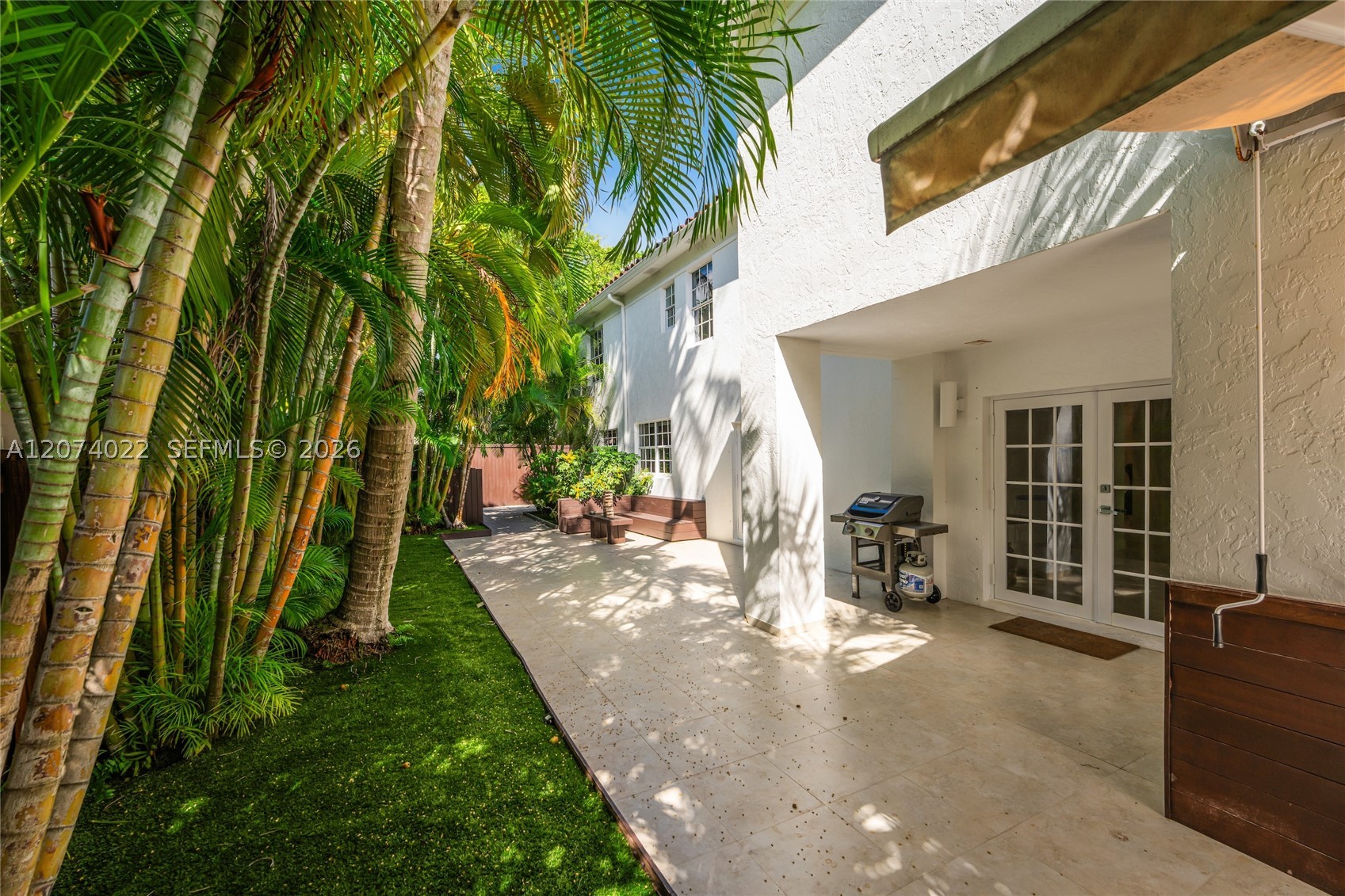 140 N Hibiscus Dr Miami Beach, FL 33139
