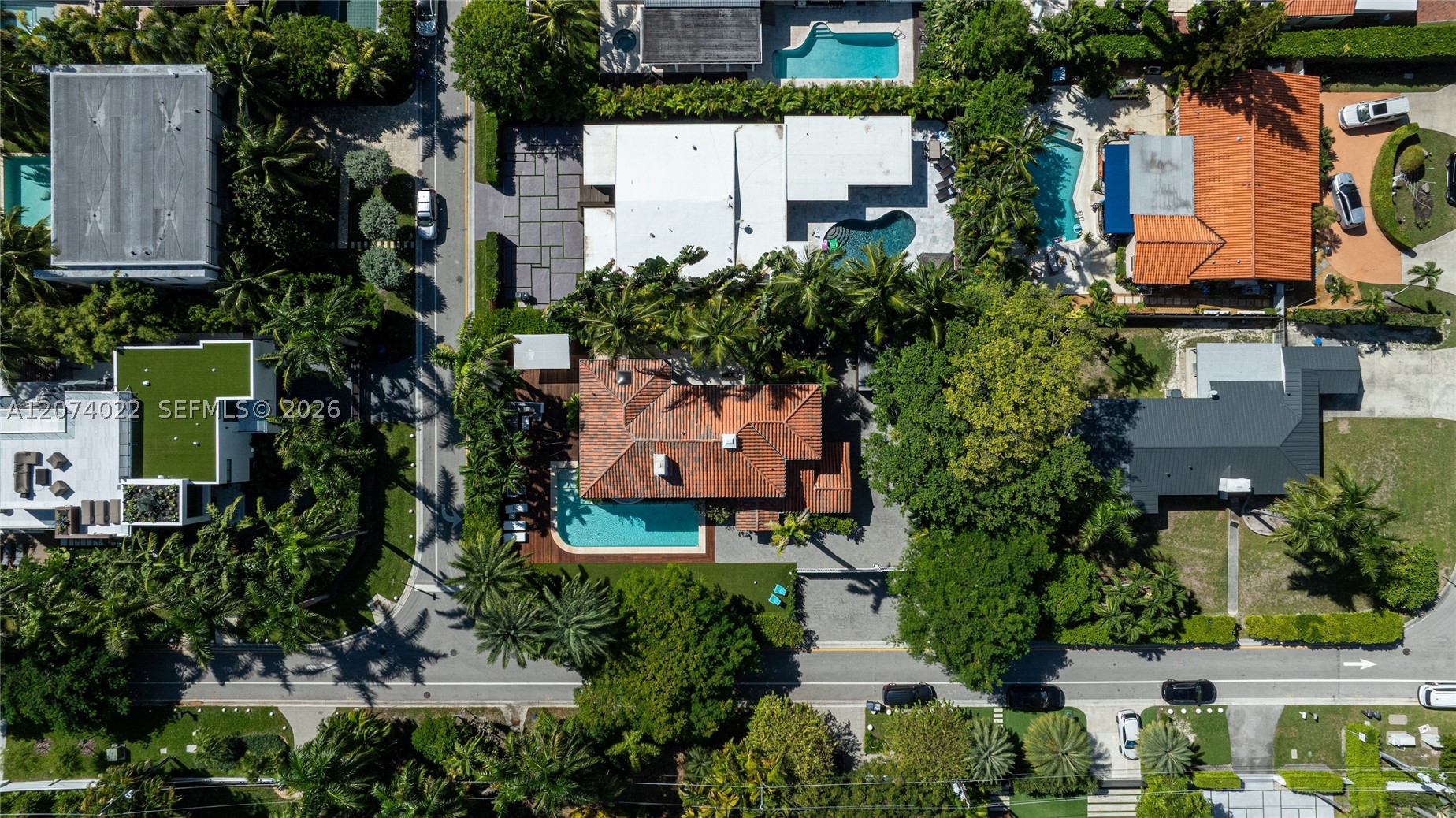 140 N Hibiscus Dr Miami Beach, FL 33139