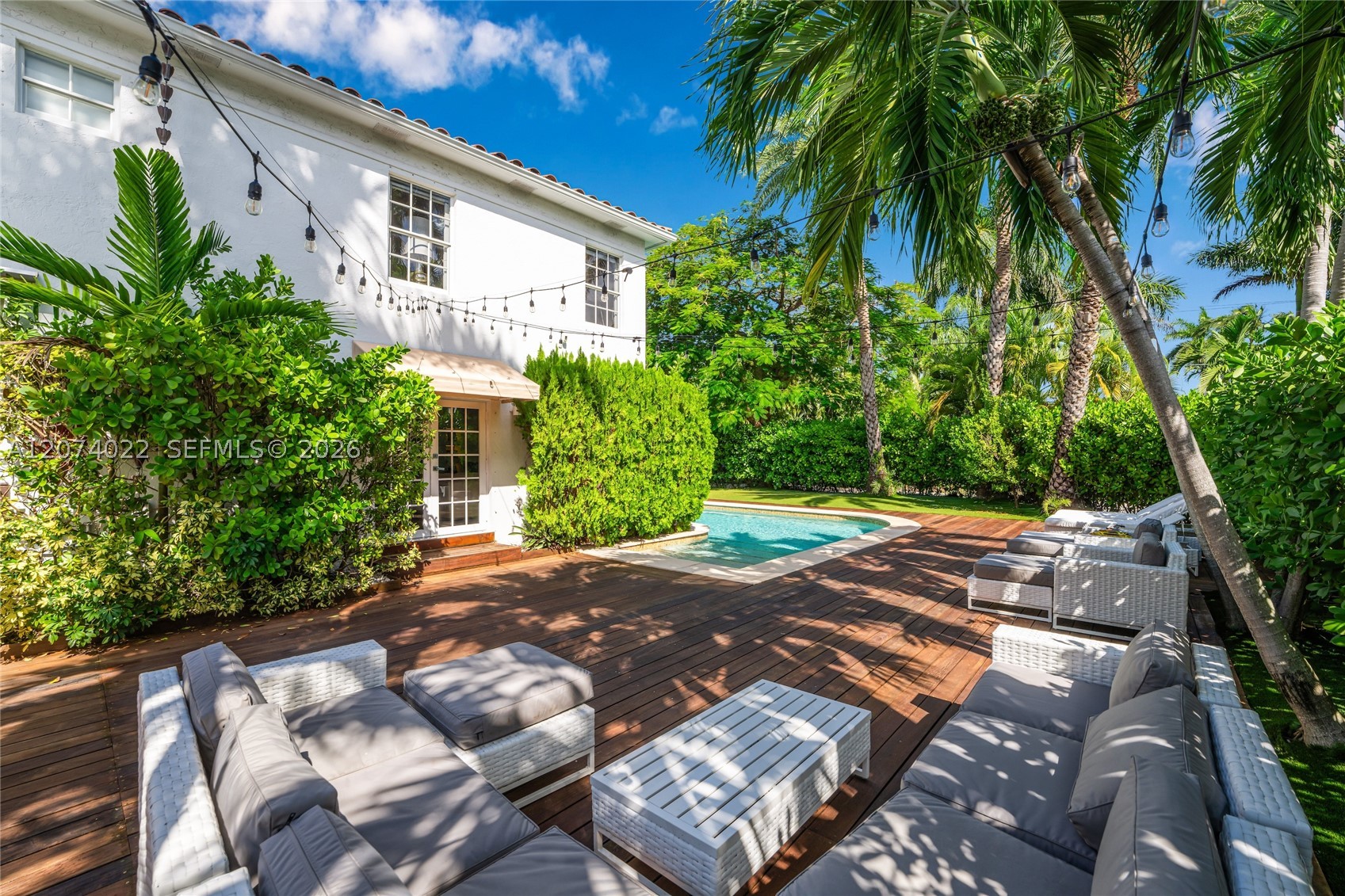140 N Hibiscus Dr Miami Beach, FL 33139
