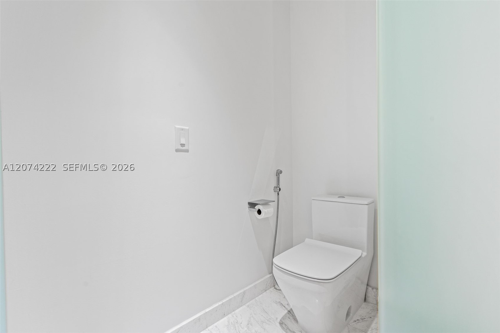 851 NE 1st Ave #1506 Miami, FL 33132