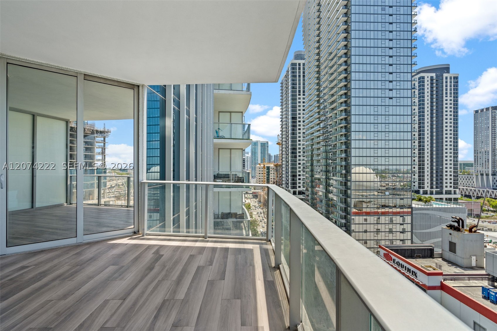851 NE 1st Ave #1506 Miami, FL 33132
