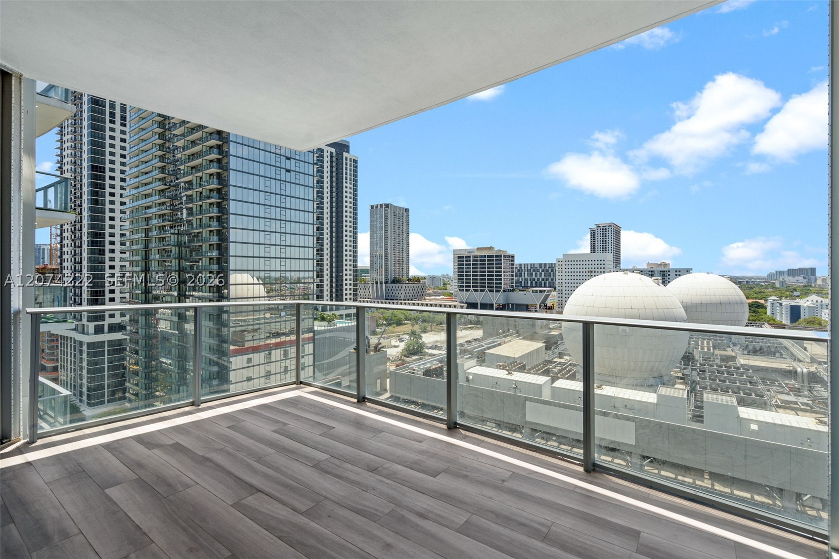 851 NE 1st Ave #1506 Miami, FL 33132