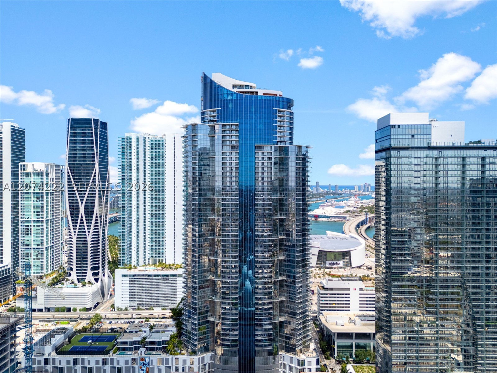 851 NE 1st Ave #1506 Miami, FL 33132