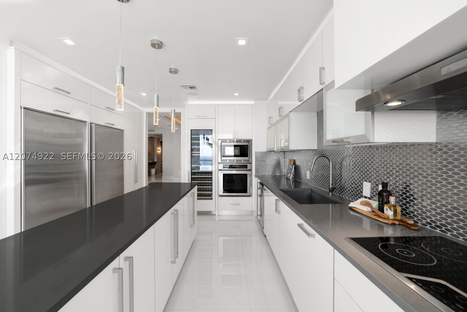 5959 Collins Ave #1606 Miami Beach, FL 33140