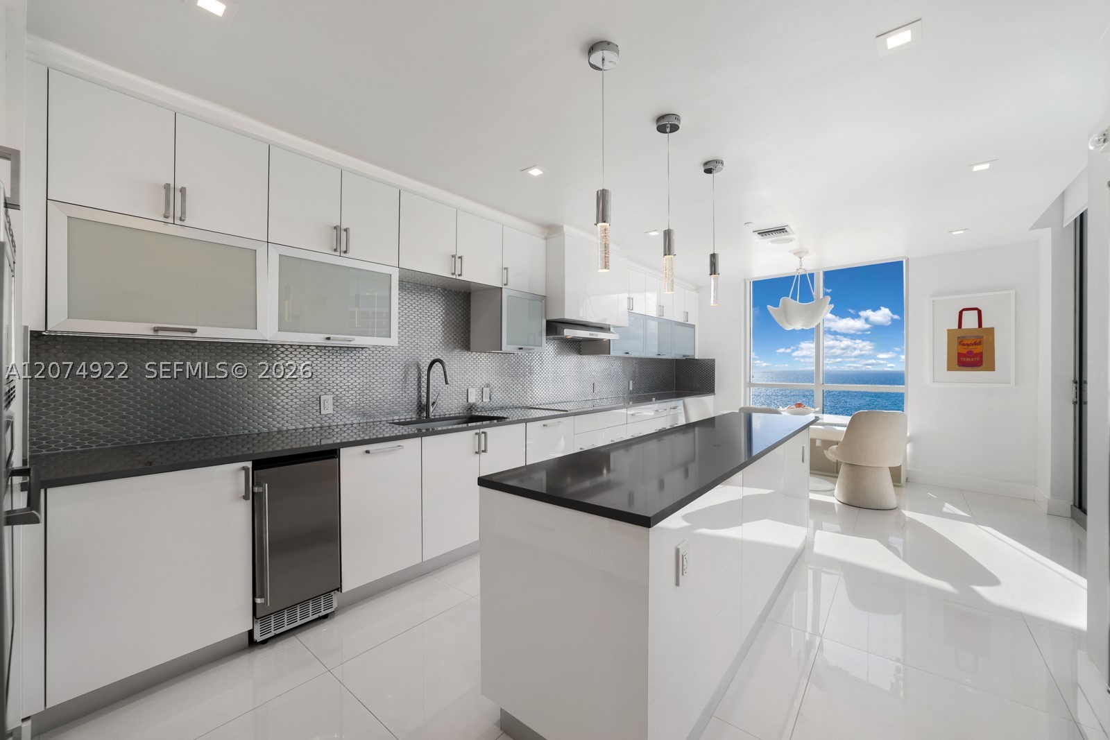 5959 Collins Ave #1606 Miami Beach, FL 33140