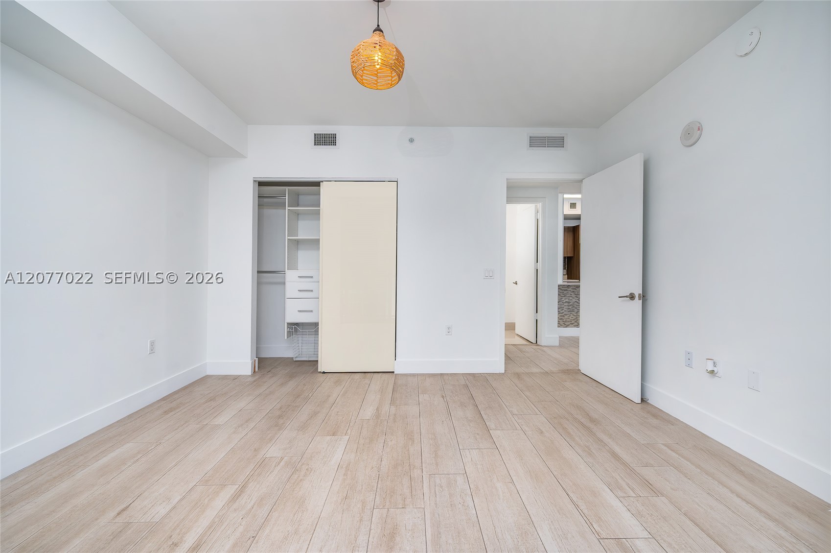 image Cassa Brickell18