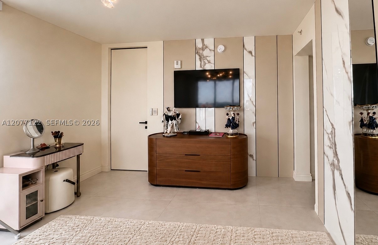 16699 Collins Ave #2907 Sunny Isles Beach, FL 33160